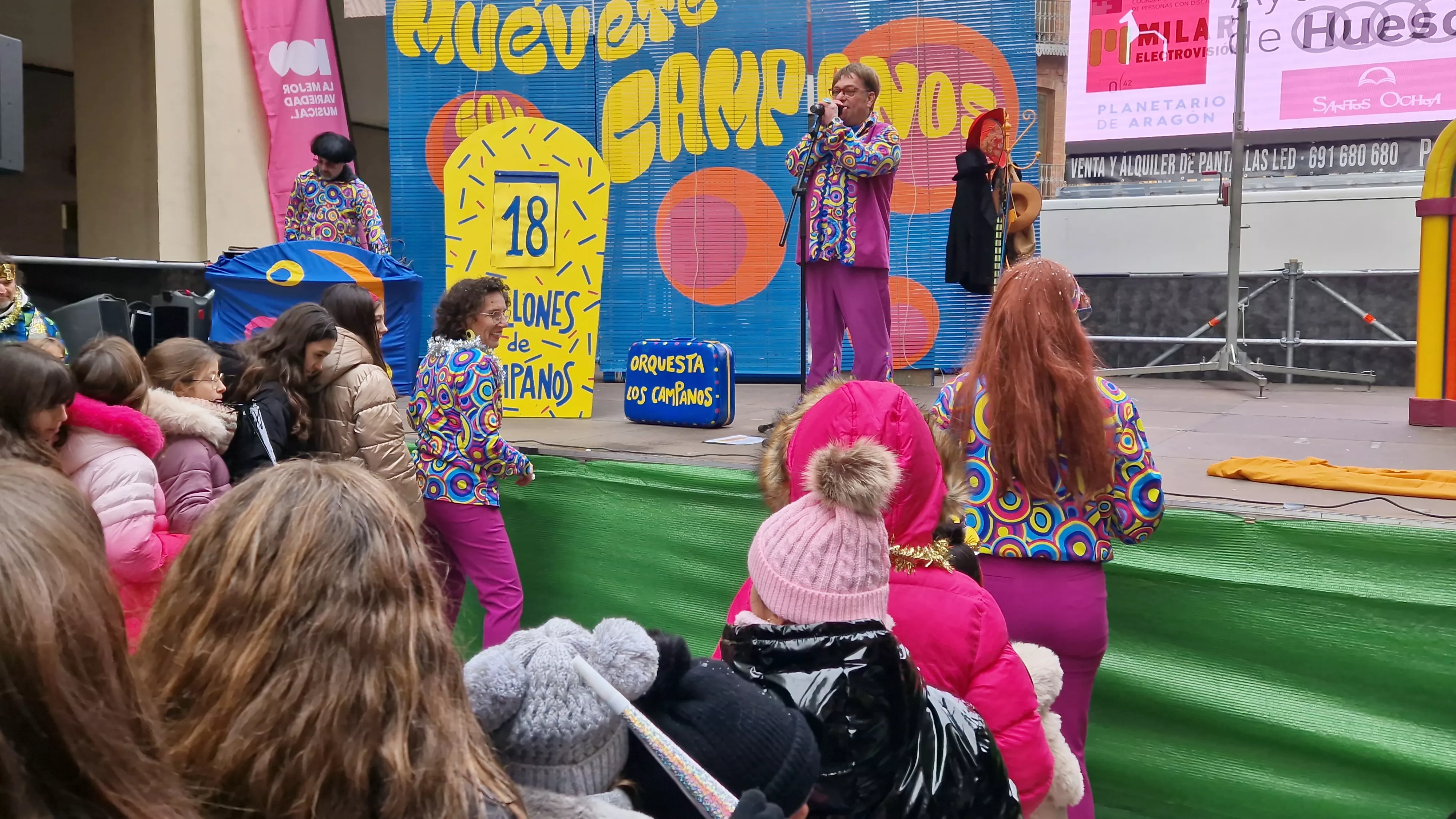 Campanadas infantiles de Huesca 2024-2025. Foto Myriam Martínez 