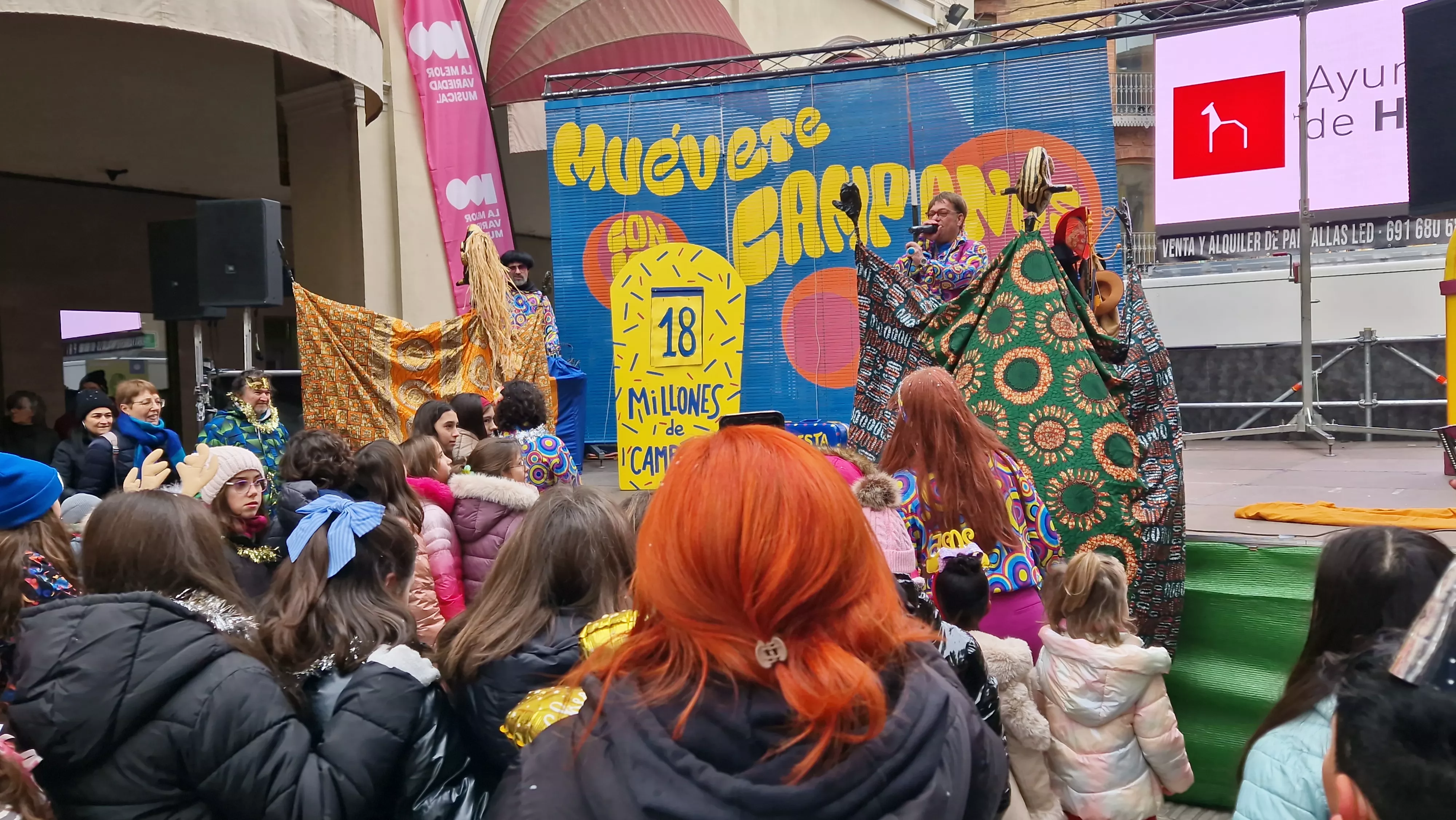 Campanadas infantiles de Huesca 2024-2025. Foto Myriam Martínez 