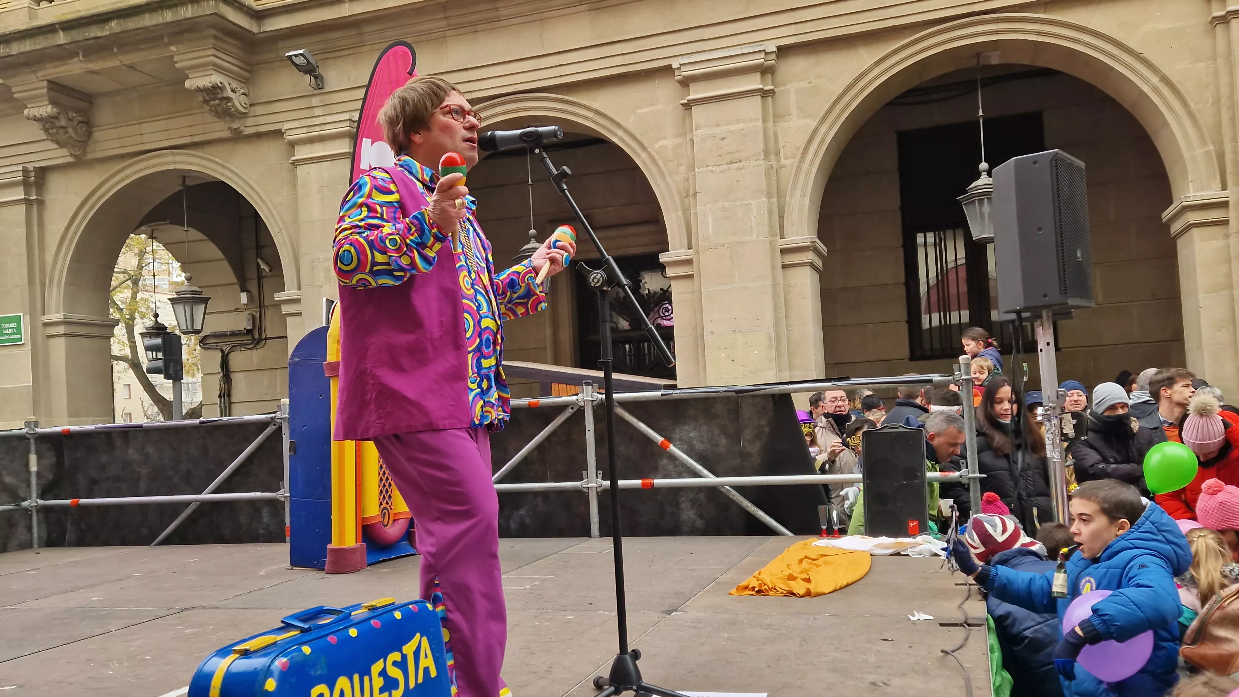 Campanadas infantiles de Huesca 2024 2025 con La PAI. Foto Myriam Martínez 