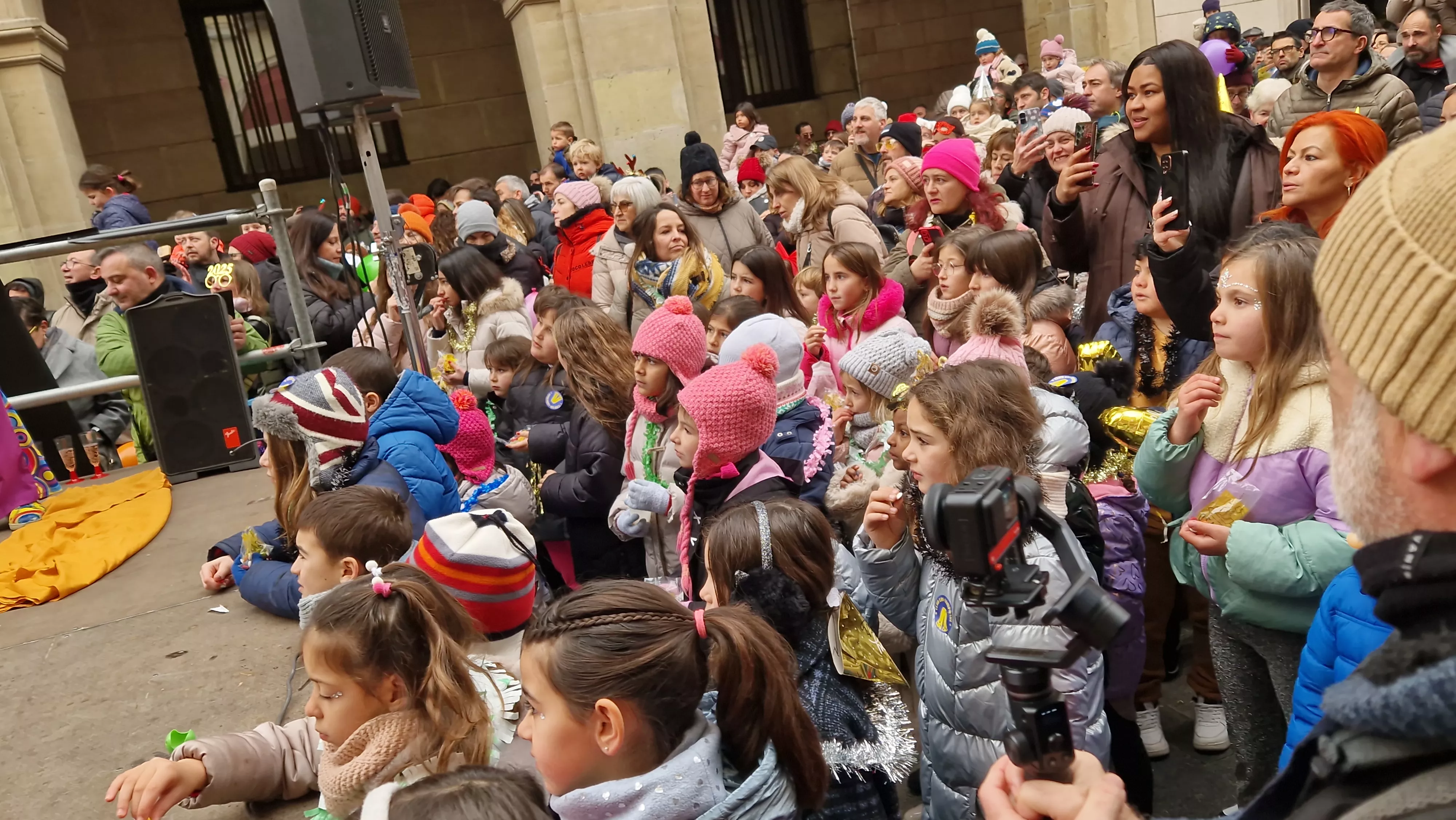 Campanadas infantiles de Huesca 2024-2025. Foto Myriam Martínez 