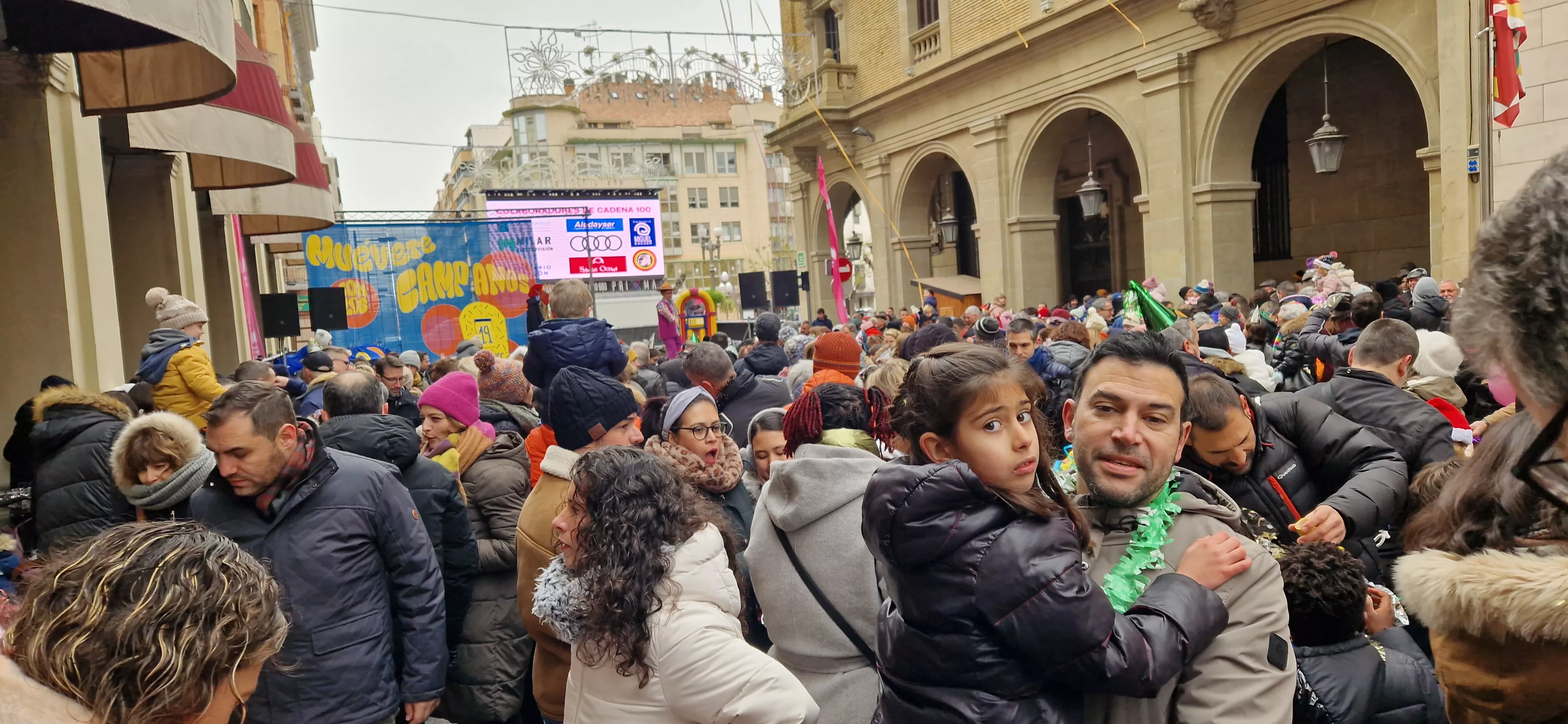 Campanadas infantiles de Huesca 2024-2025. Foto Myriam Martínez 