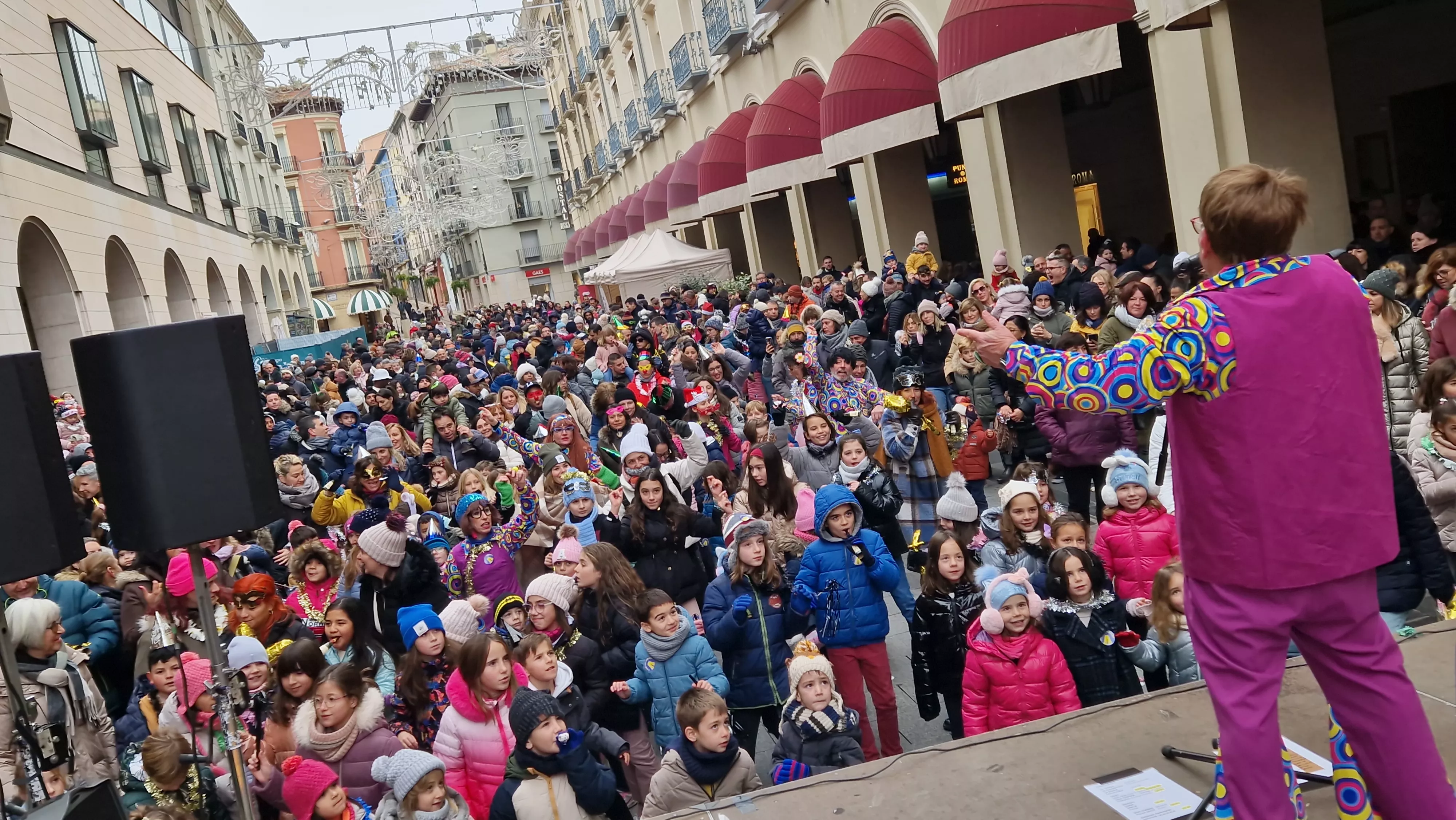 Campanadas infantiles de Huesca 2024-2025. Foto Myriam Martínez 