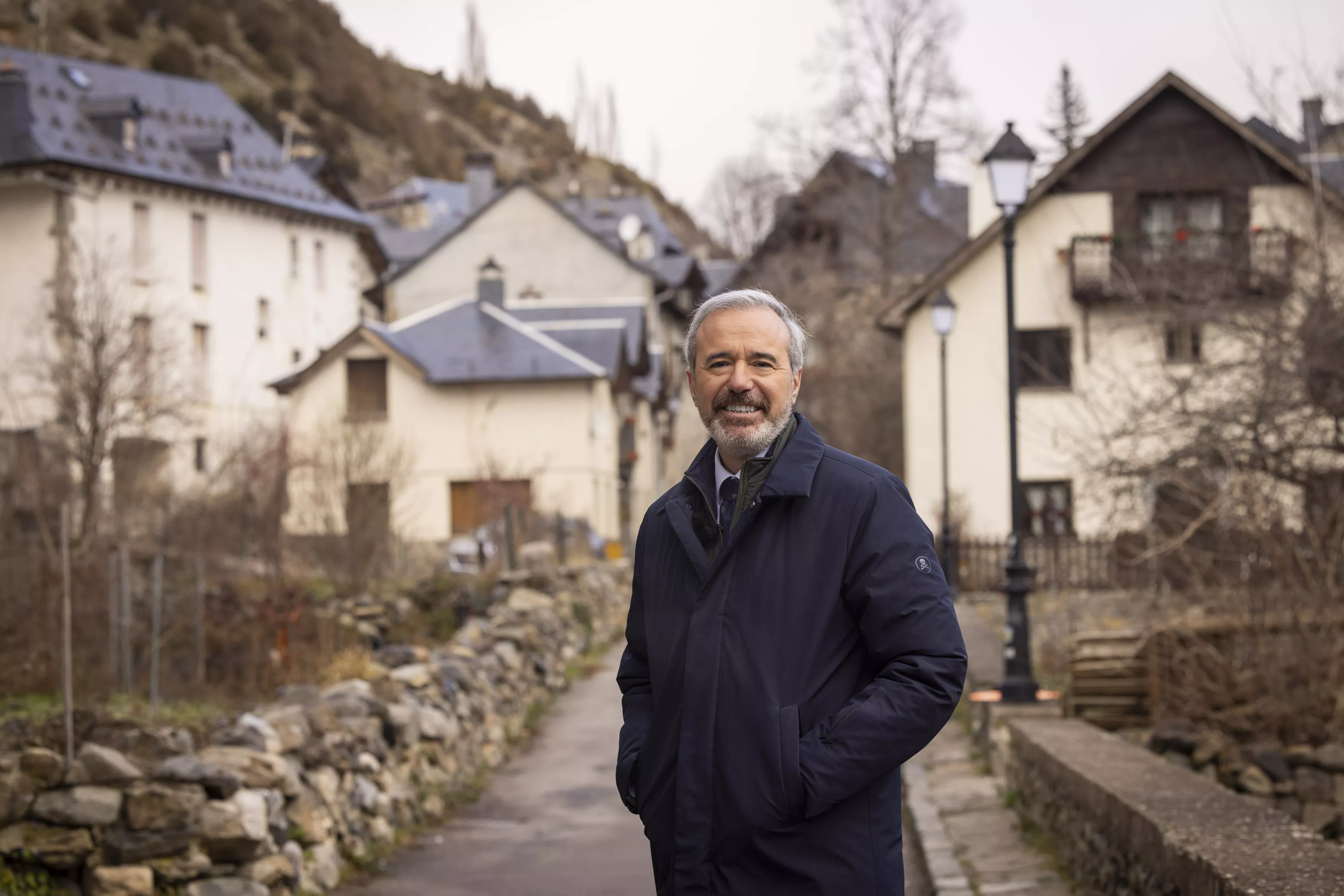 Azcón ha ofrecido su mensaje de fin de año desde el Pirineo oscense. Foto Toni Galán