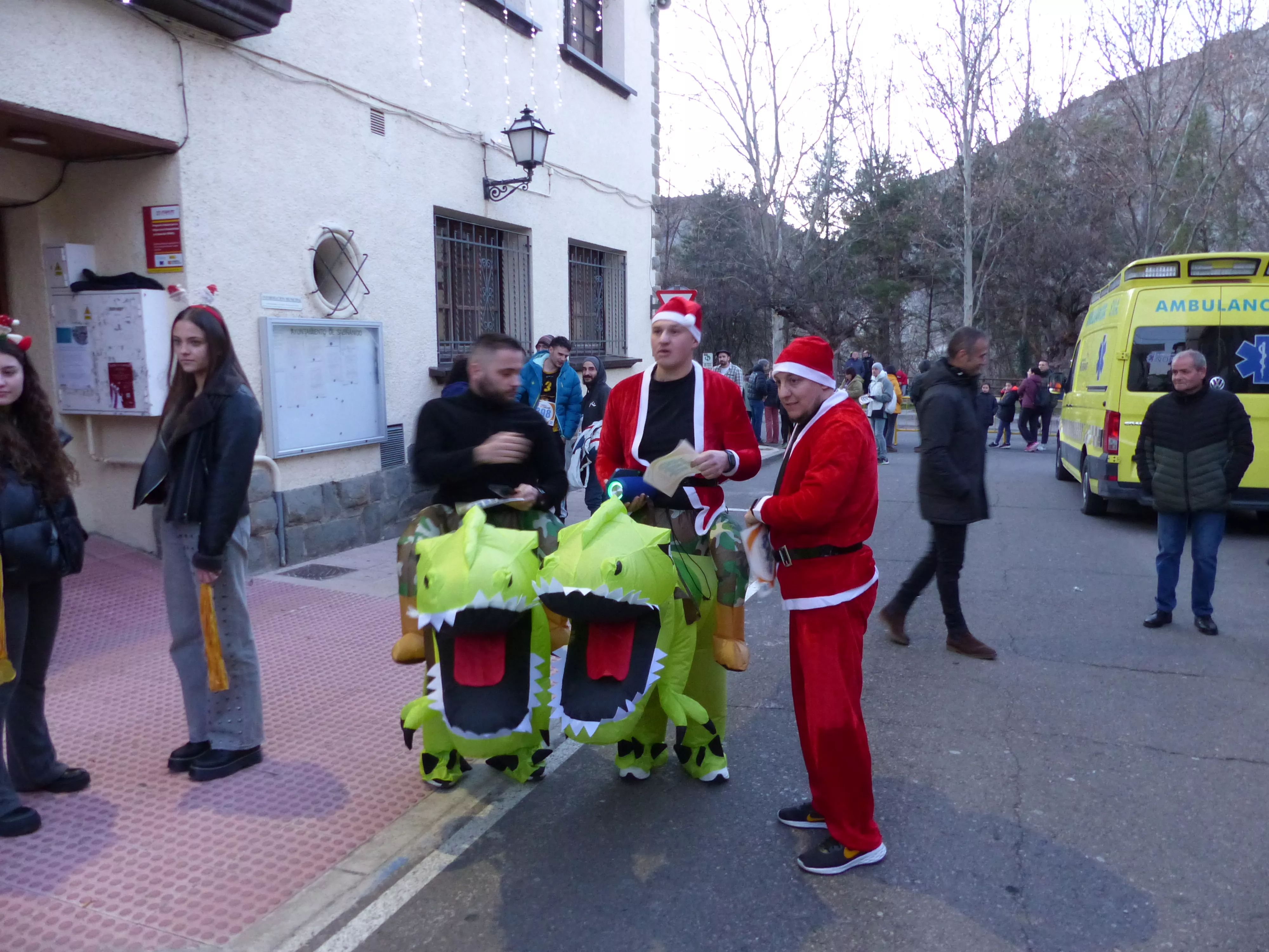 Los disfraces fueron de lo más ingeniosos.  Foto: Andrés Alcaraz.