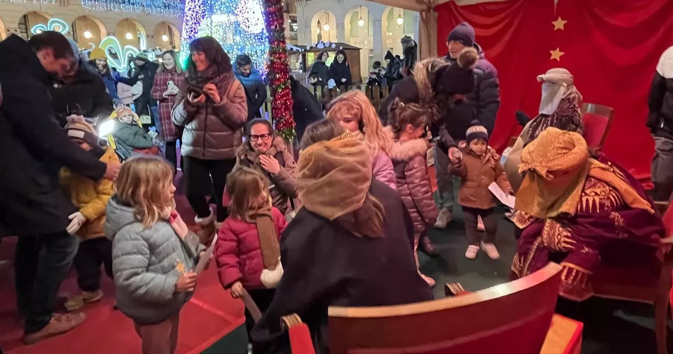 Visita a Huesca de los pajes de los Reyes Magos. Foto Mercedes Manterola