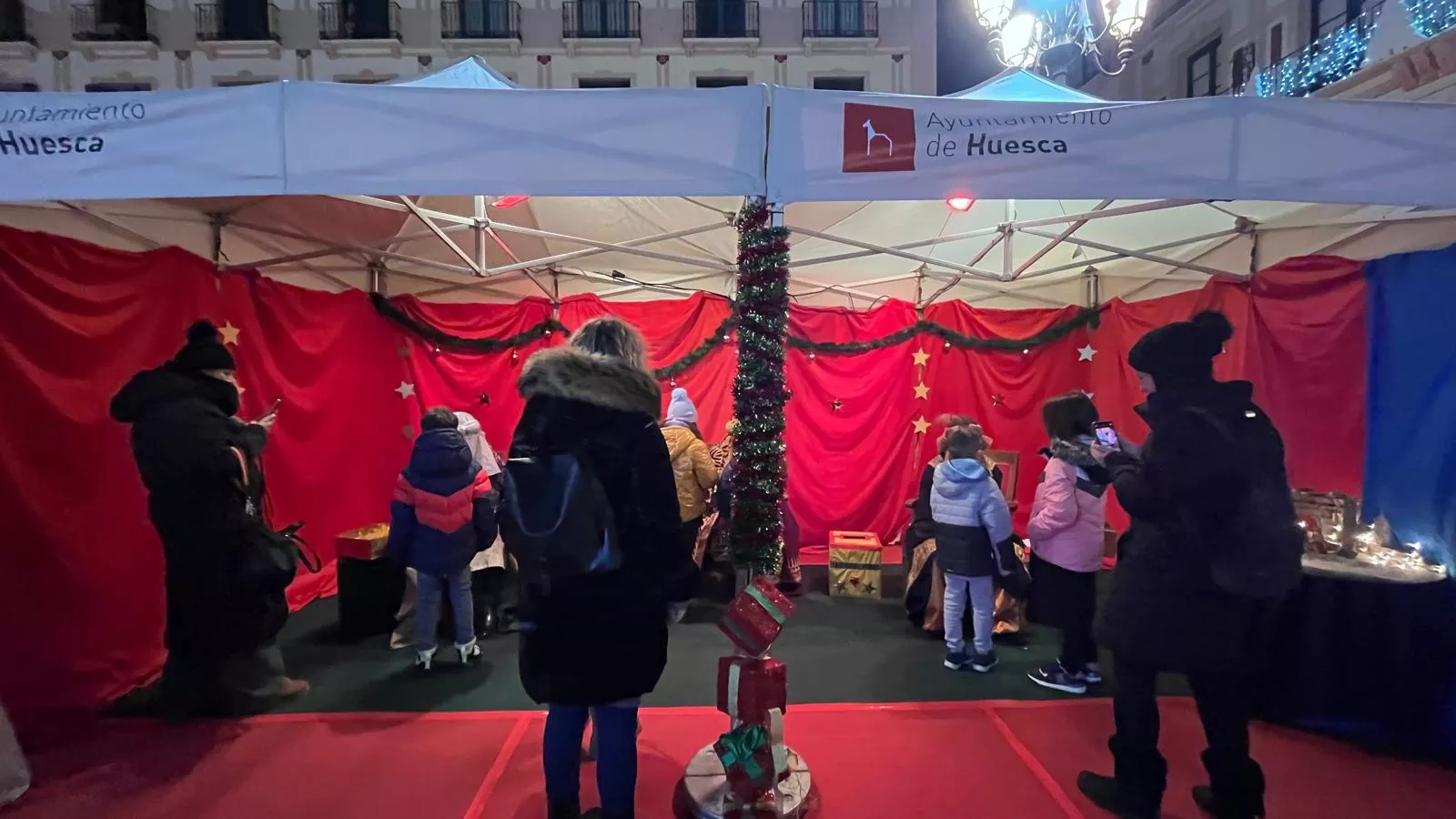 Visita a Huesca de los pajes de los Reyes Magos. Foto Mercedes Manterola