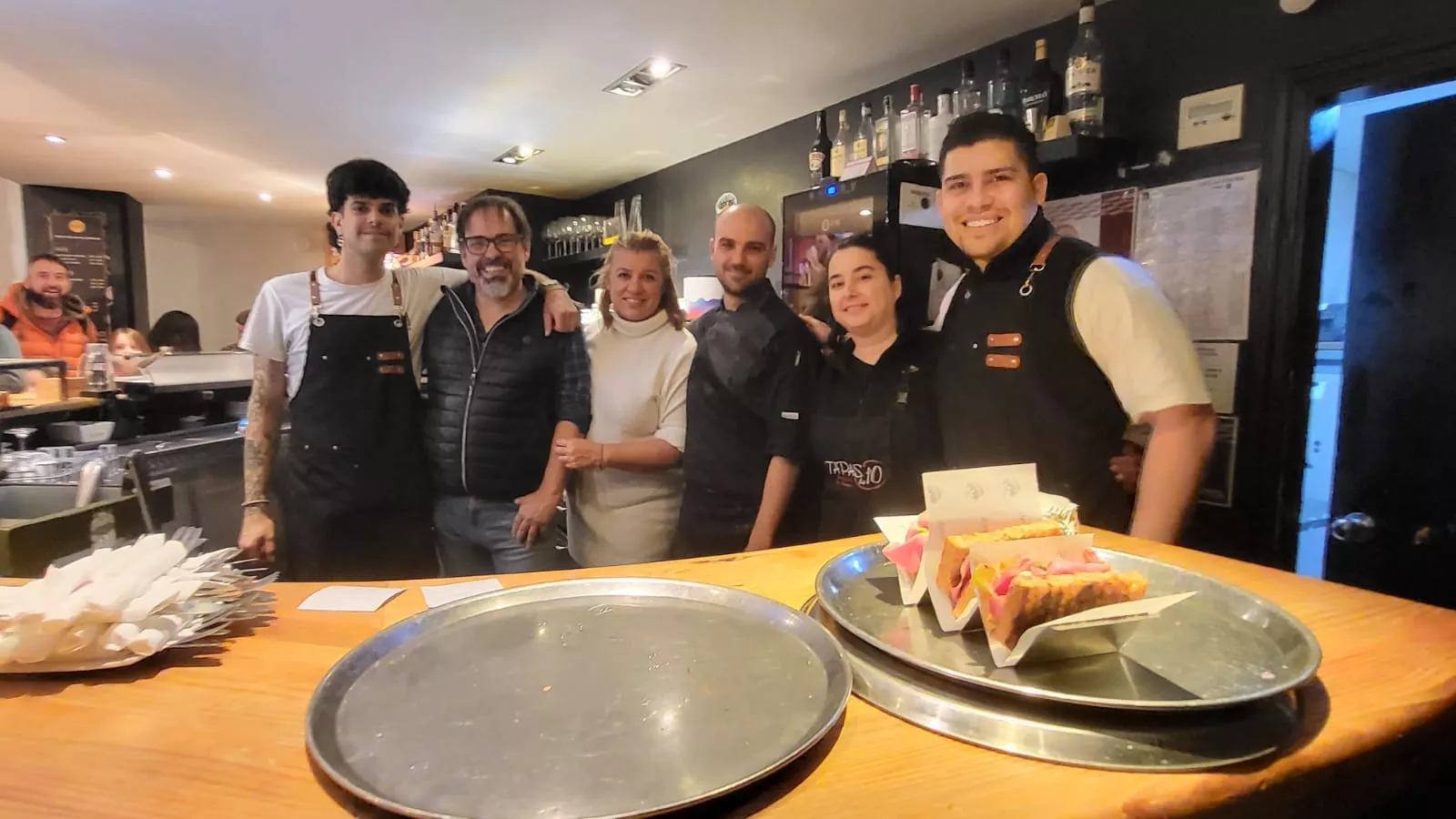 Firma de libros de Lorenzo Caudevilla en El Punto y del bautizo de la tapa Jacinto