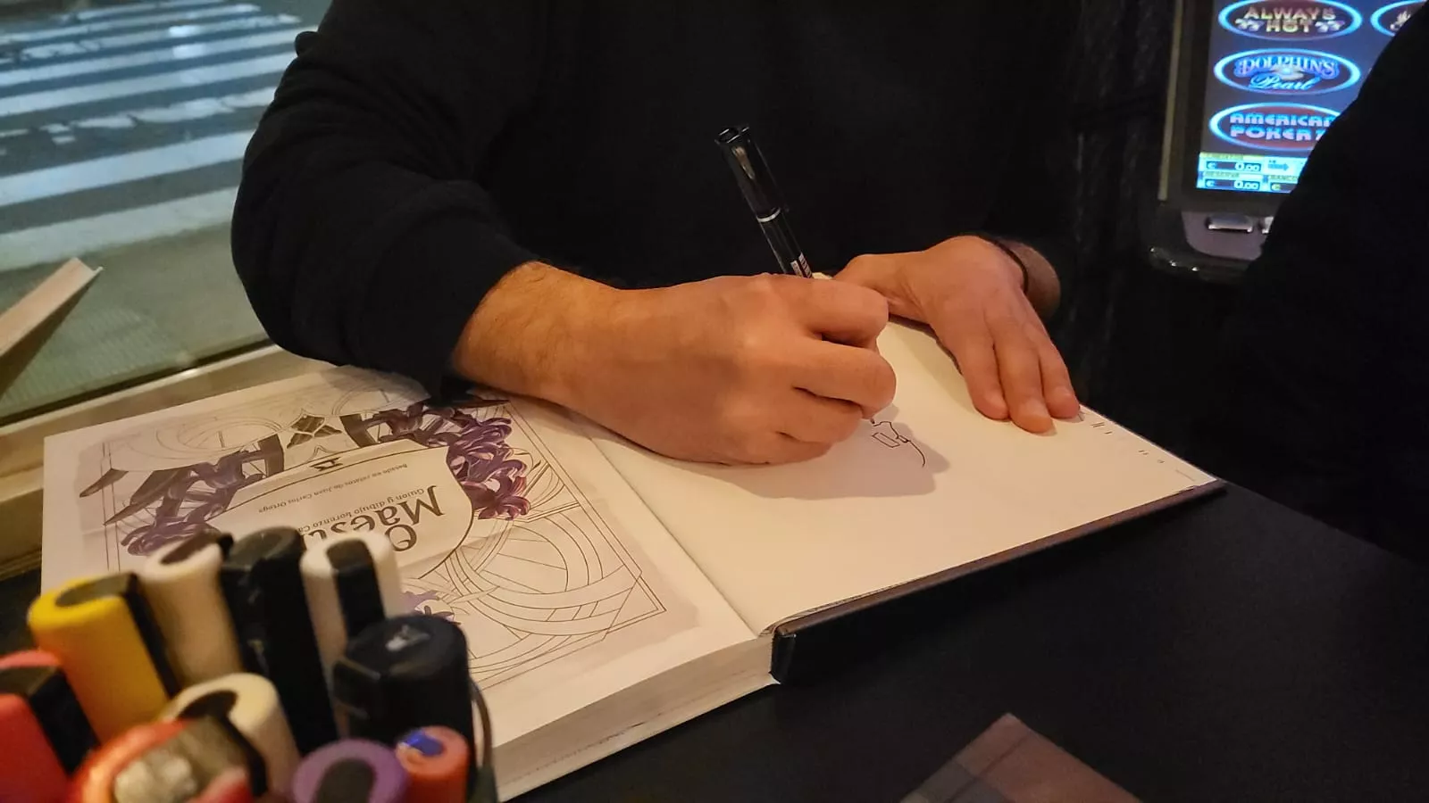 Firma de libros de Lorenzo Caudevilla en El Punto y del bautizo de la tapa Jacinto