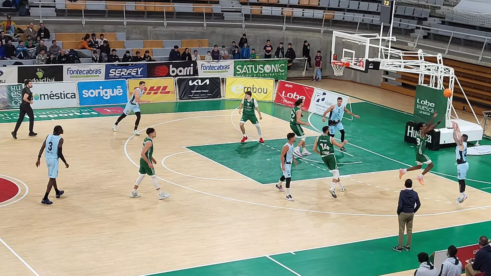 El último triple de Cáceres ante Lobe Huesca la Magia