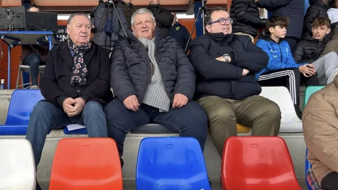 Lasaosa, presidente del Huesca; Arcas, del Binéfar; y Torralba, presidente de la RFAF.