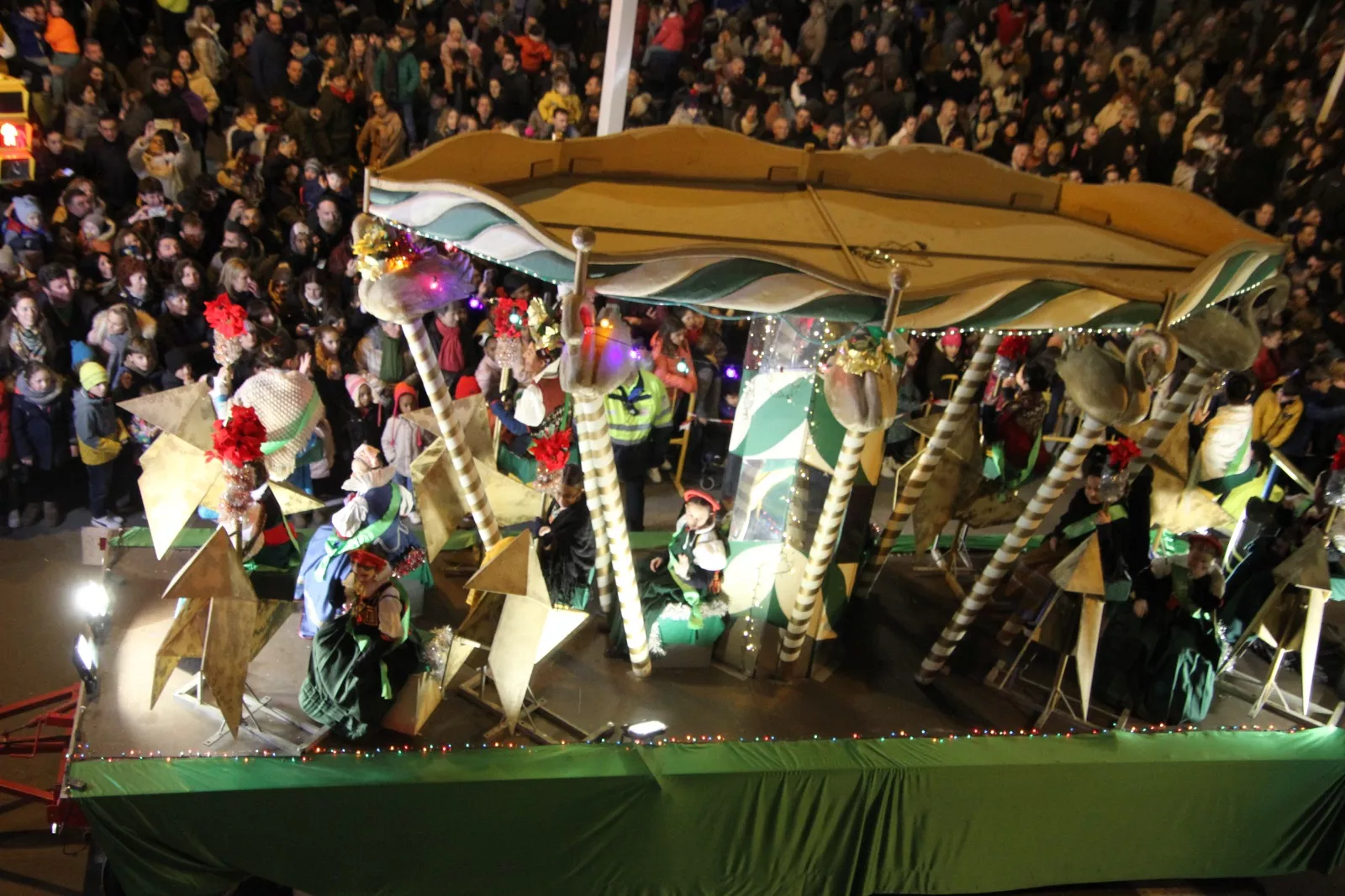 Cabalgata de Reyes Magos de Huesca. Foto Carlos Neofato