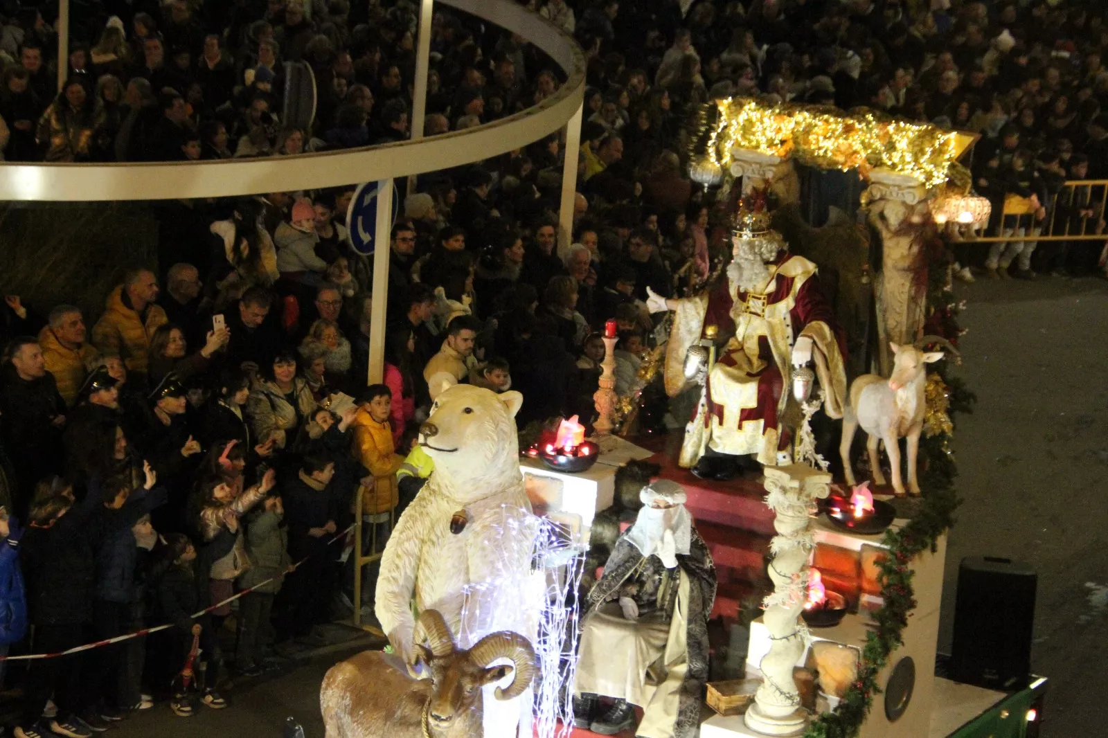 Cabalgata de Reyes Magos de Huesca. Foto Carlos Neofato