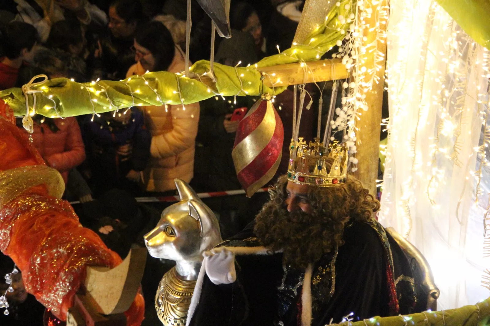 Cabalgata de Reyes Magos de Huesca. Foto Carlos Neofato