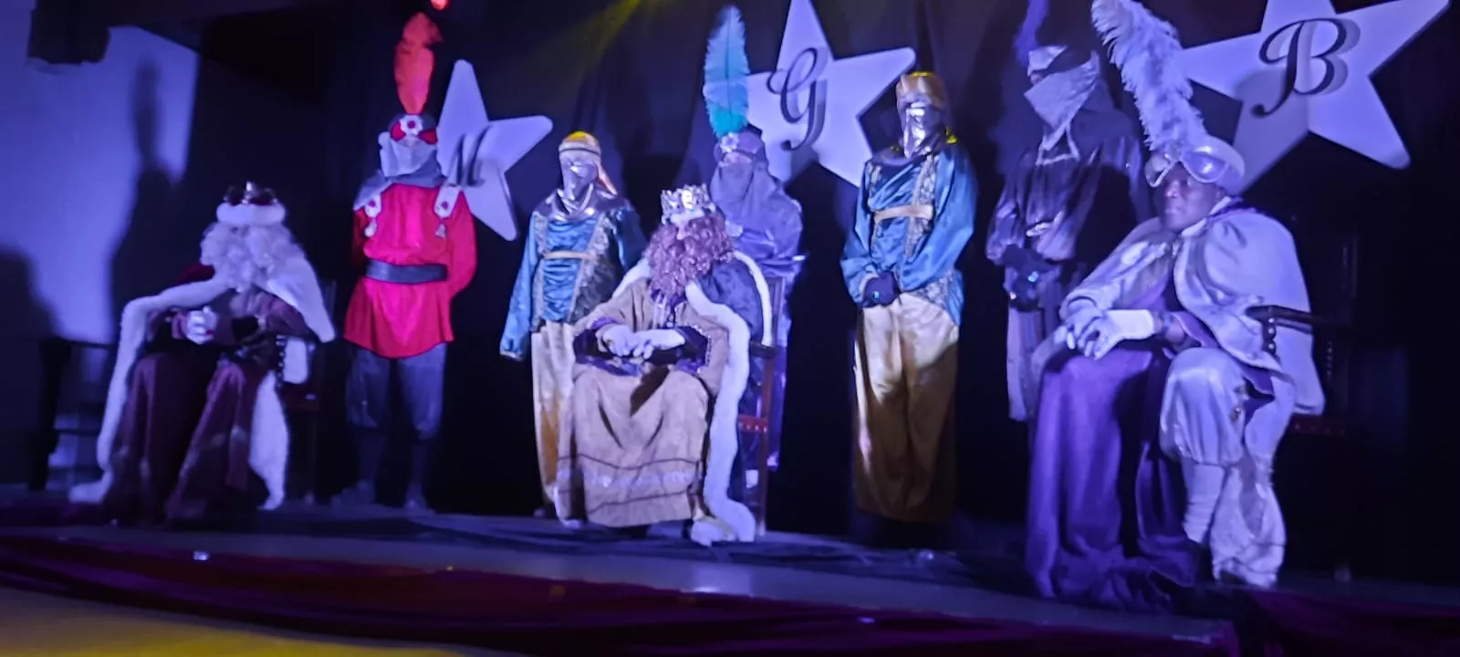 Cabalgata de Reyes de Ayerbe 2025.