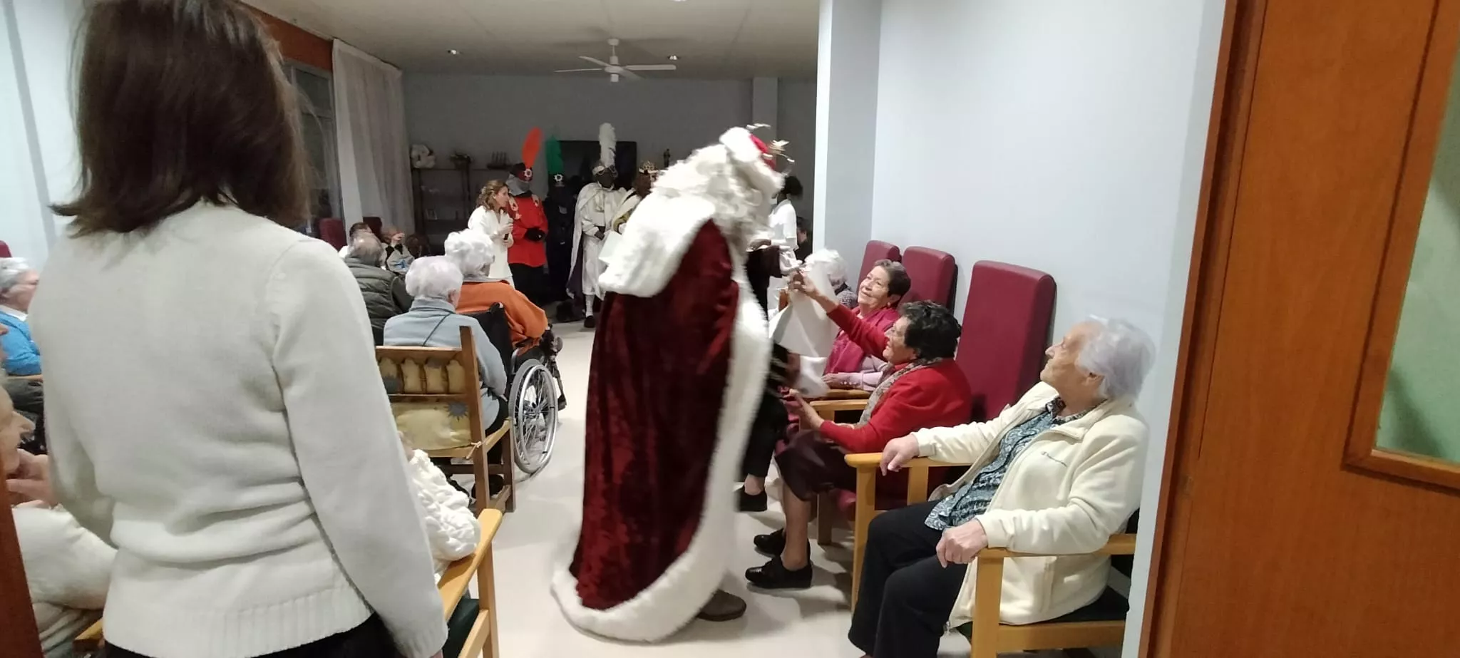 Cabalgata de Reyes de Ayerbe 2025.