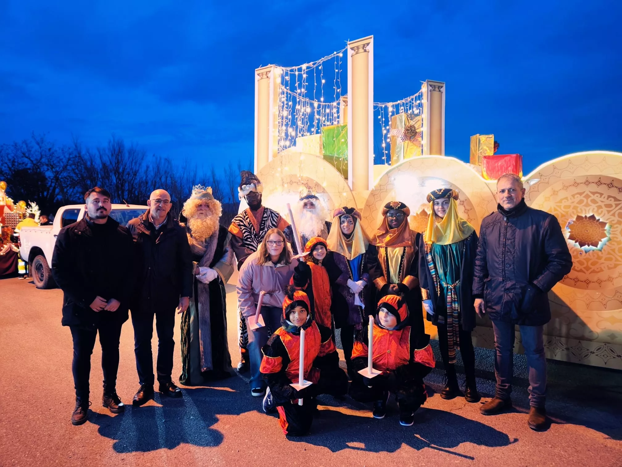  Cabalgata de Reyes Magos en Sariñena. Foto Nati Ballarín