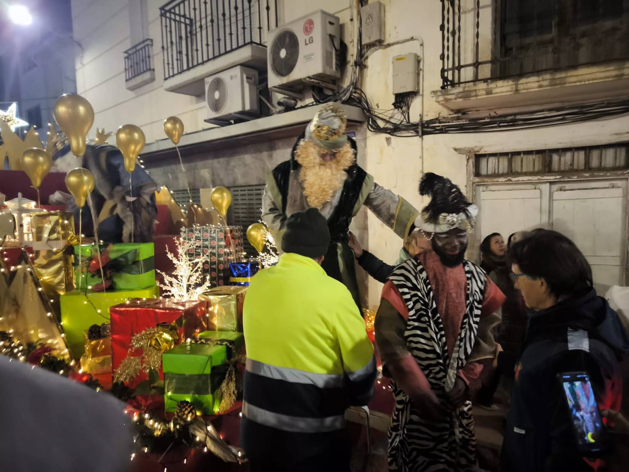  Cabalgata de Reyes Magos en Sariñena. Foto Nati Ballarín