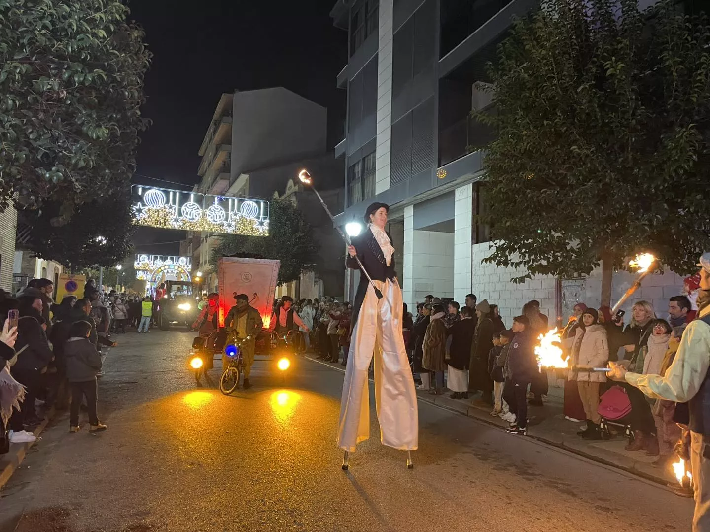  Visita de los Reyes Magos a Monzón.