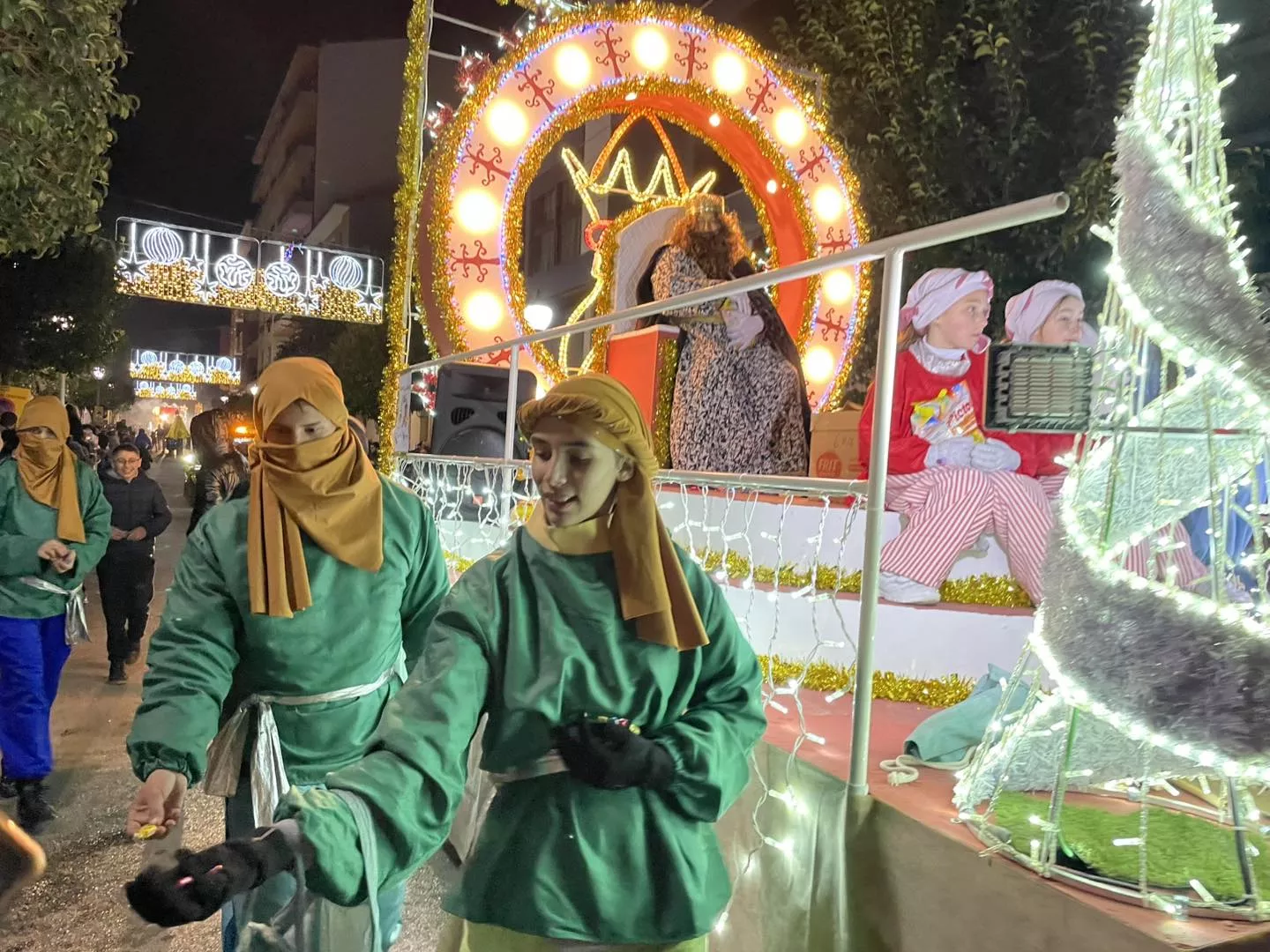  Visita de los Reyes Magos a Monzón.