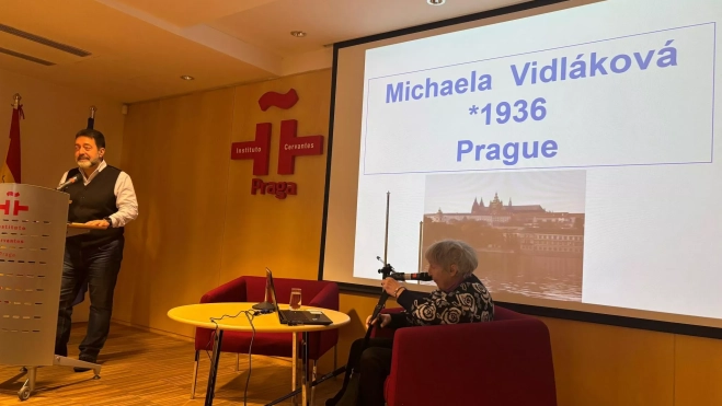 Carlos Pérez en la clausura Carlos Pérez en la clausura