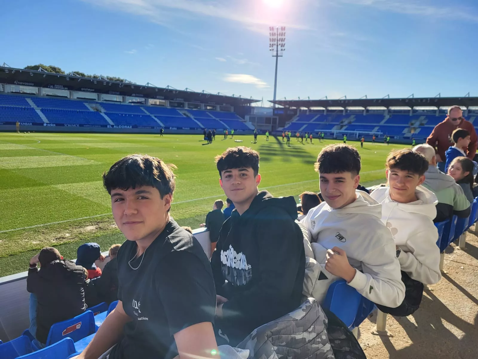 Imágenes del entrenamiento de la SD Huesca a puerta abierta. Foto: Adri Mora