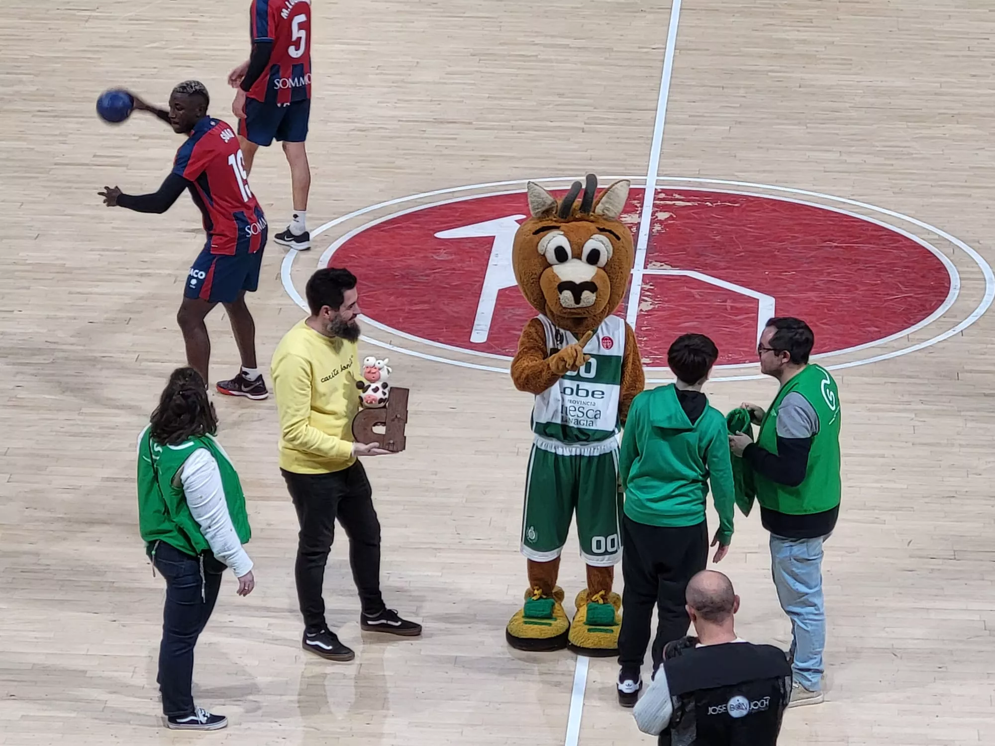 Imágenes de la jornada "Jugando Contra el Cáncer" de Huesca. Foto: Adri Mora