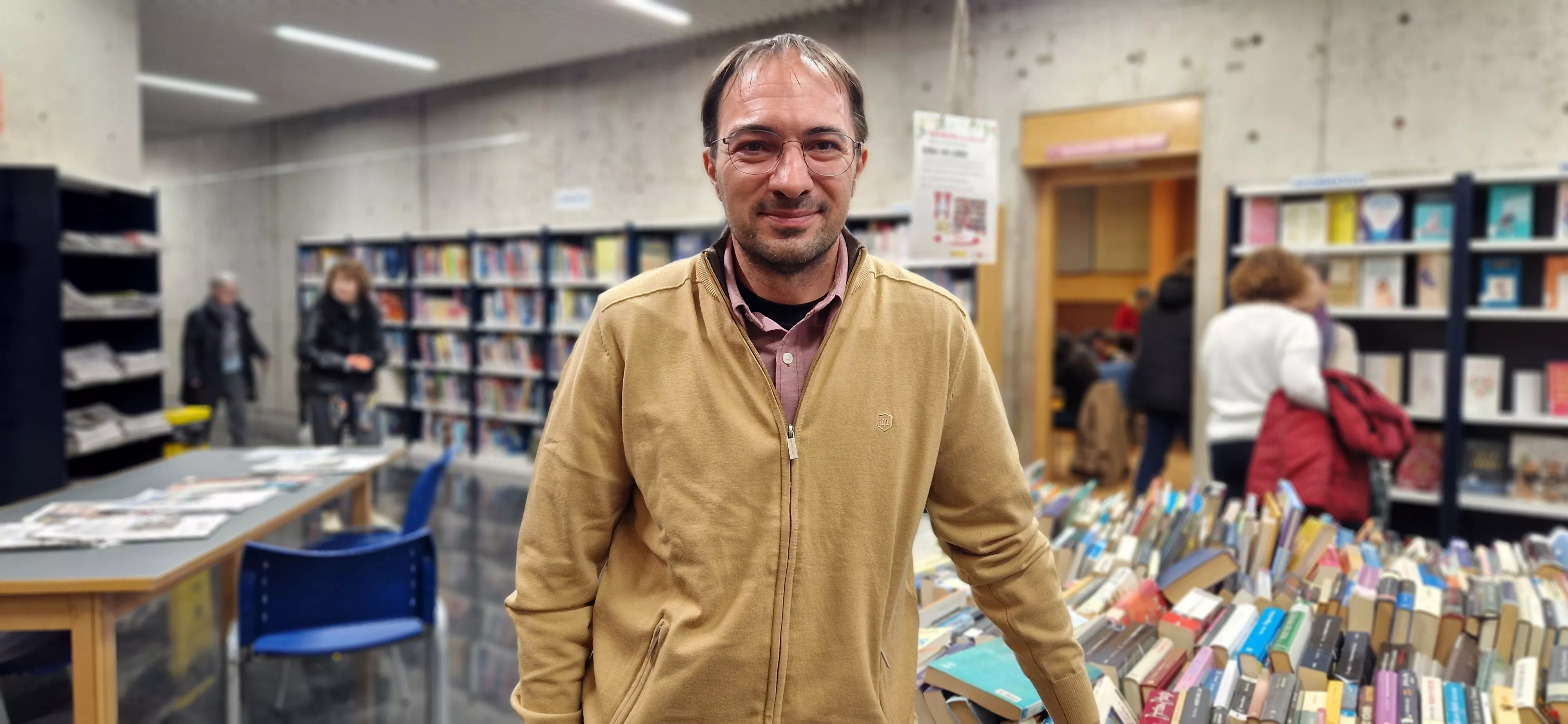 Sergio Acín Martínez, en el Centro Cívico Santiago Escartín Otín. Foto Myriam Martínez