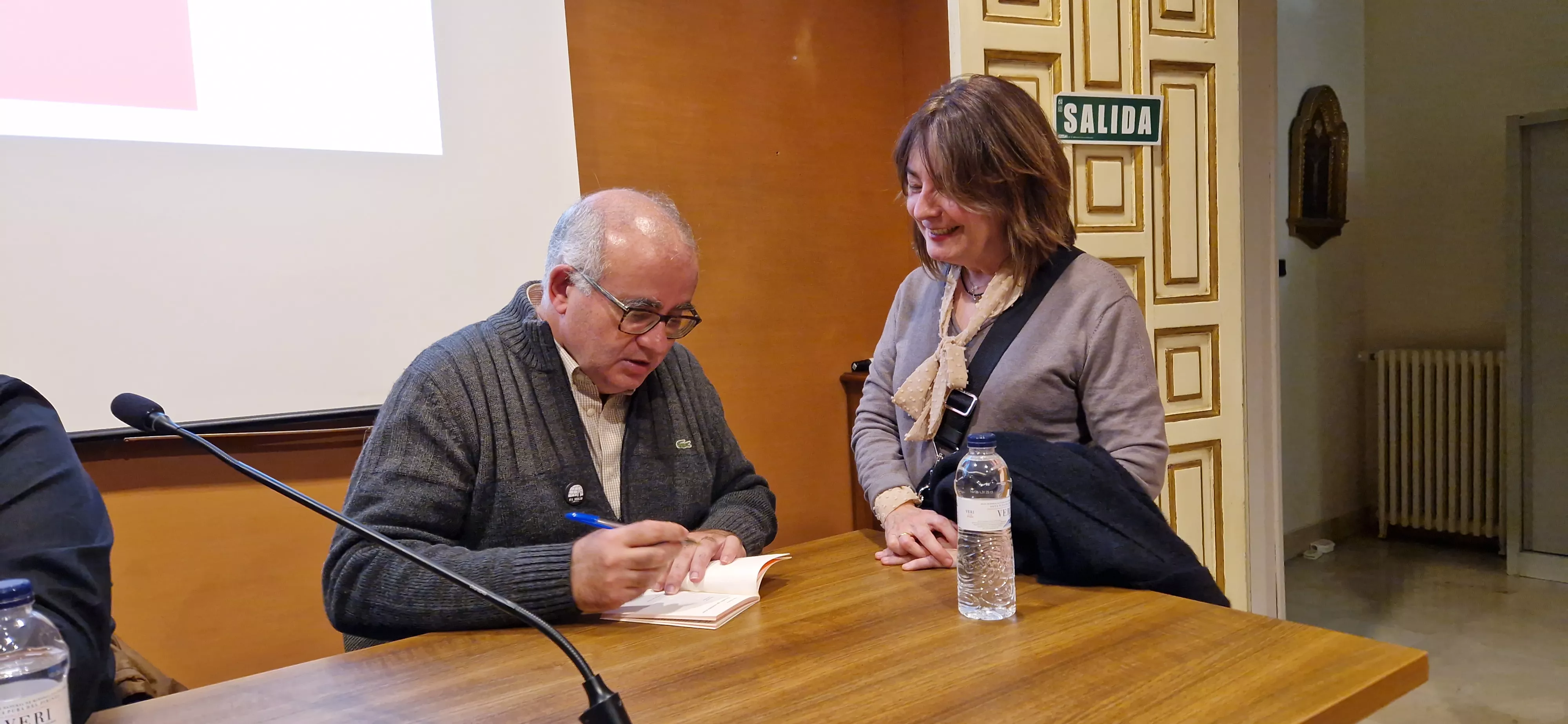 Presentación del libro de Buj y Adiego El hombre que enseñaba a leer. Foto Myriam Martínez