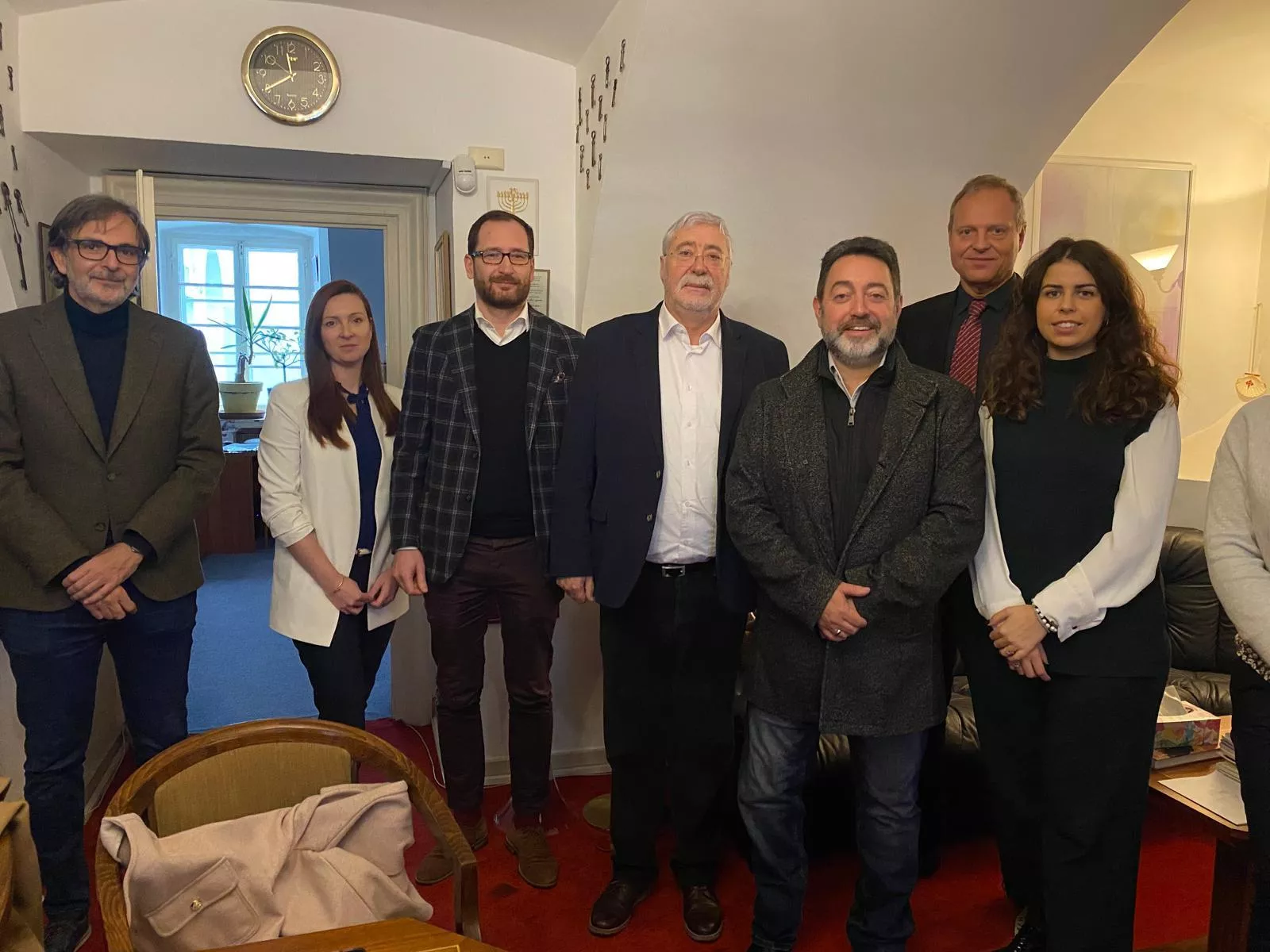 Comitiva oscense en la Biblioteca Havel de Praga y Bohemia central