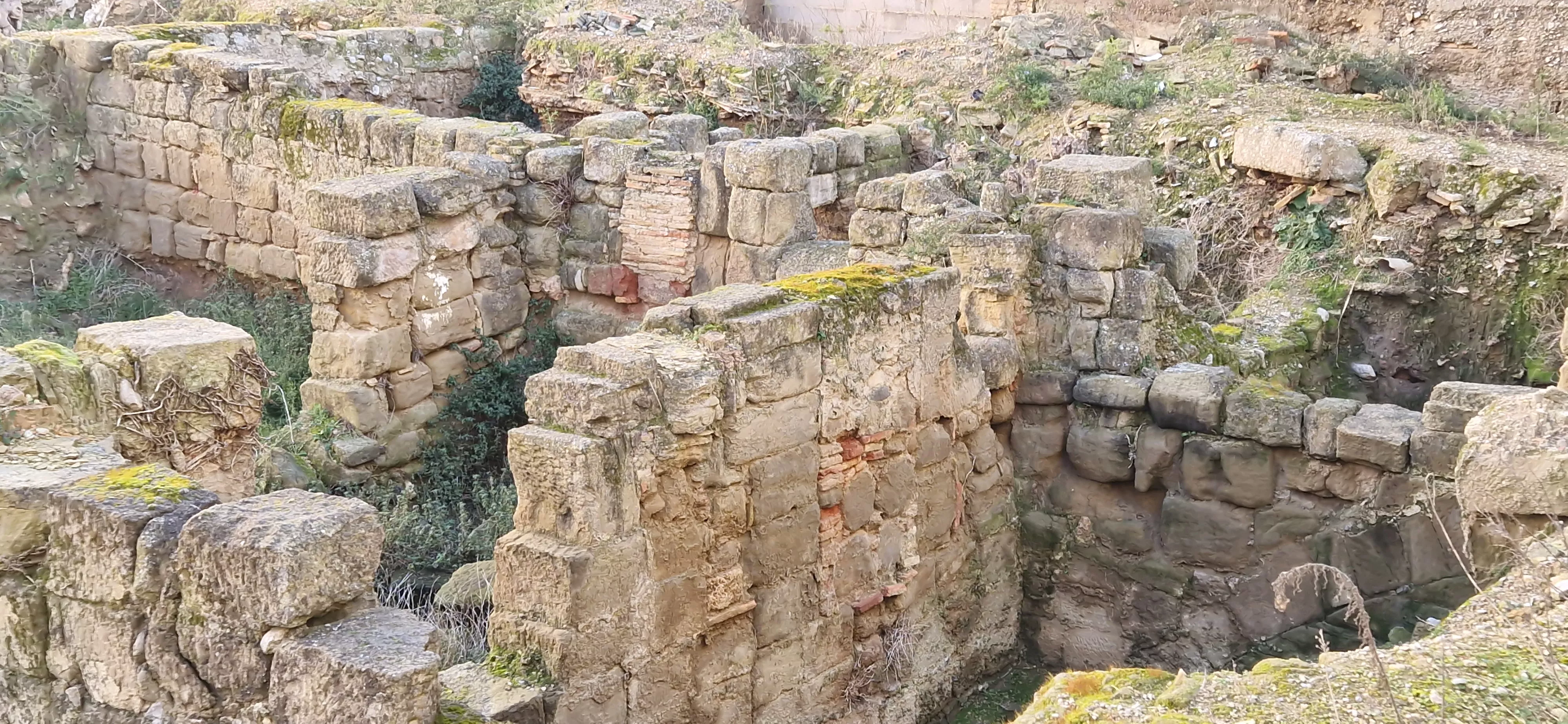 Solar de la calle Zarandia de Huesca que el Ayuntamiento va a recuperar. Foto Myriam Martínez