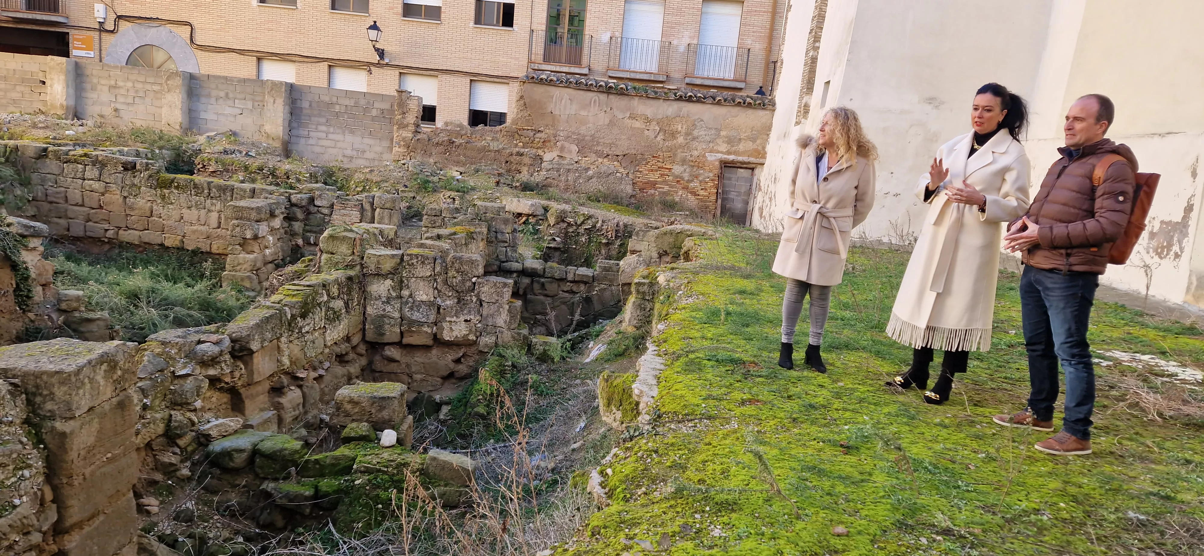 Solar de la calle Zarandia de Huesca. Foto Myriam Martínez