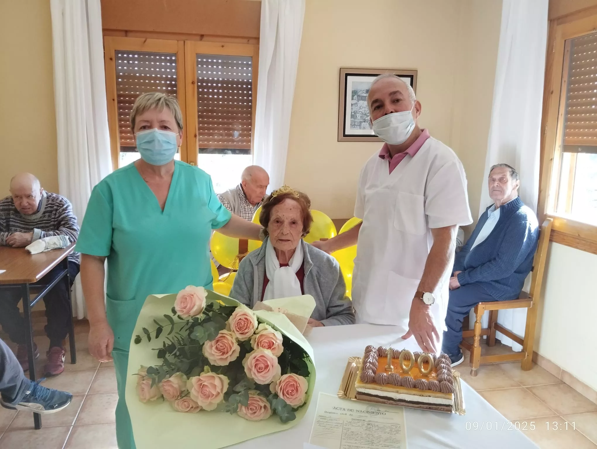 Visi ha celebrado su centenario, con el cariño de los trabajadores y compañeros de la residencia de Agüero.