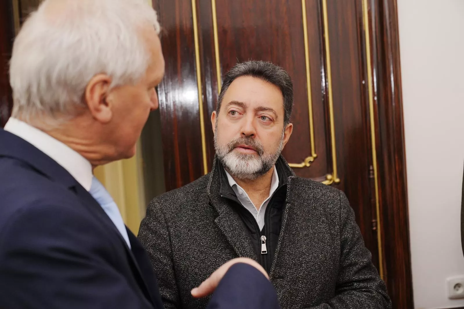 Comitiva oscense en la Biblioteca Havel de Praga y Bohemia central