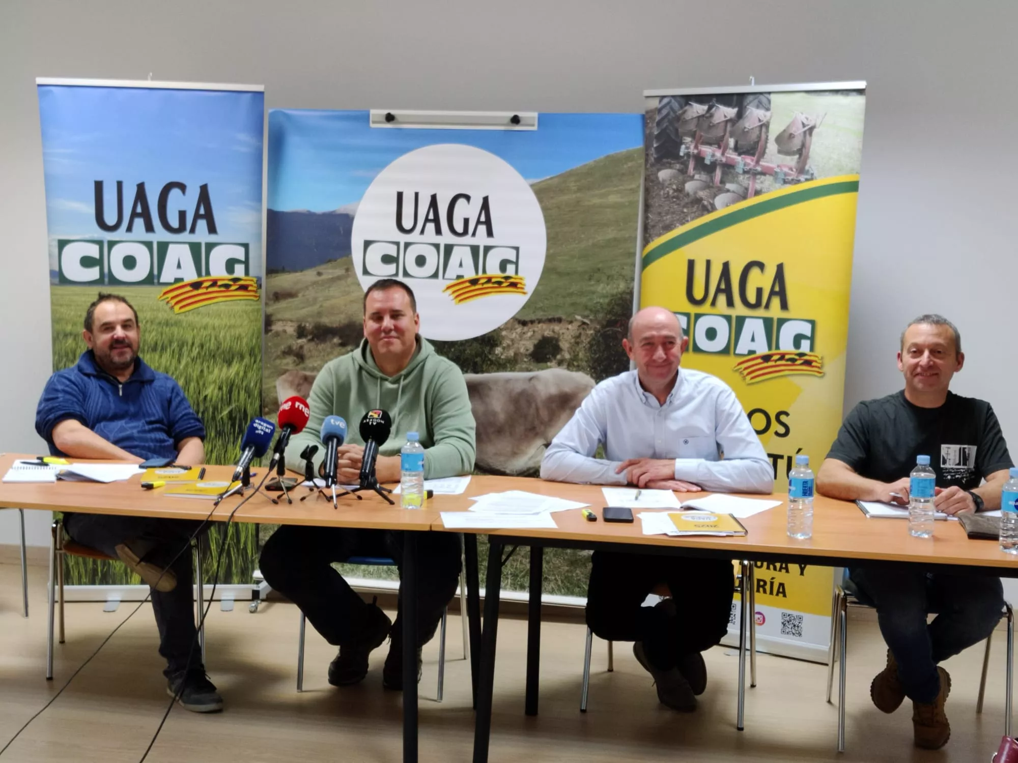 Oscar Moret, José María Alcubierre, José Antonio iguel y David Andreu en la presentación del balance agrario de Uaga