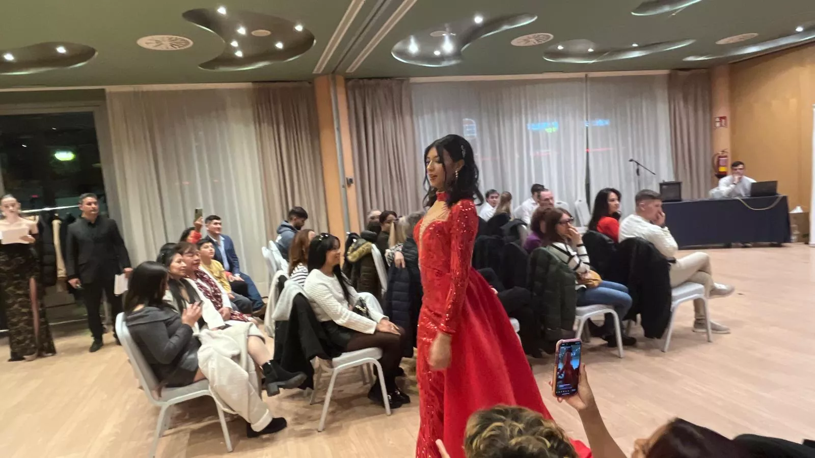 Gala para elegir a las representantes de Huesca en Miss Grand Aragón. Foto Mercedes Manterola