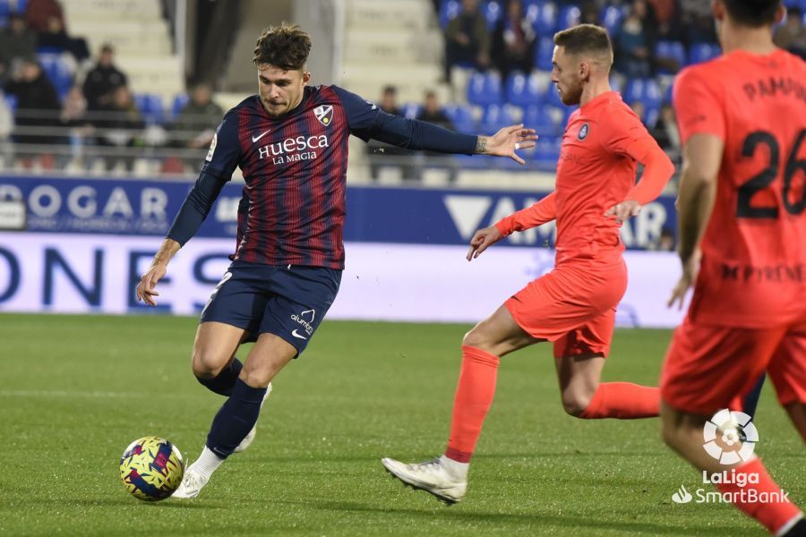 Andrei Ratiu, jugador del Huesca.