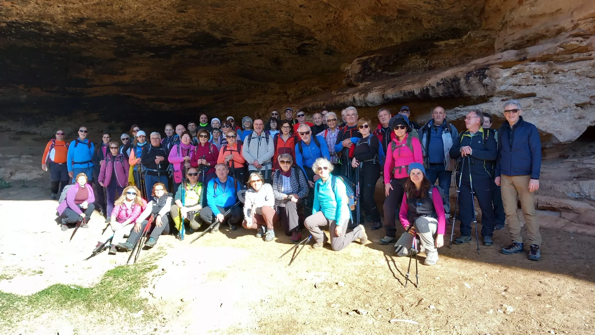 Barrancos, cuevas y bosques por la falda de Guara. Foto Peña Guara