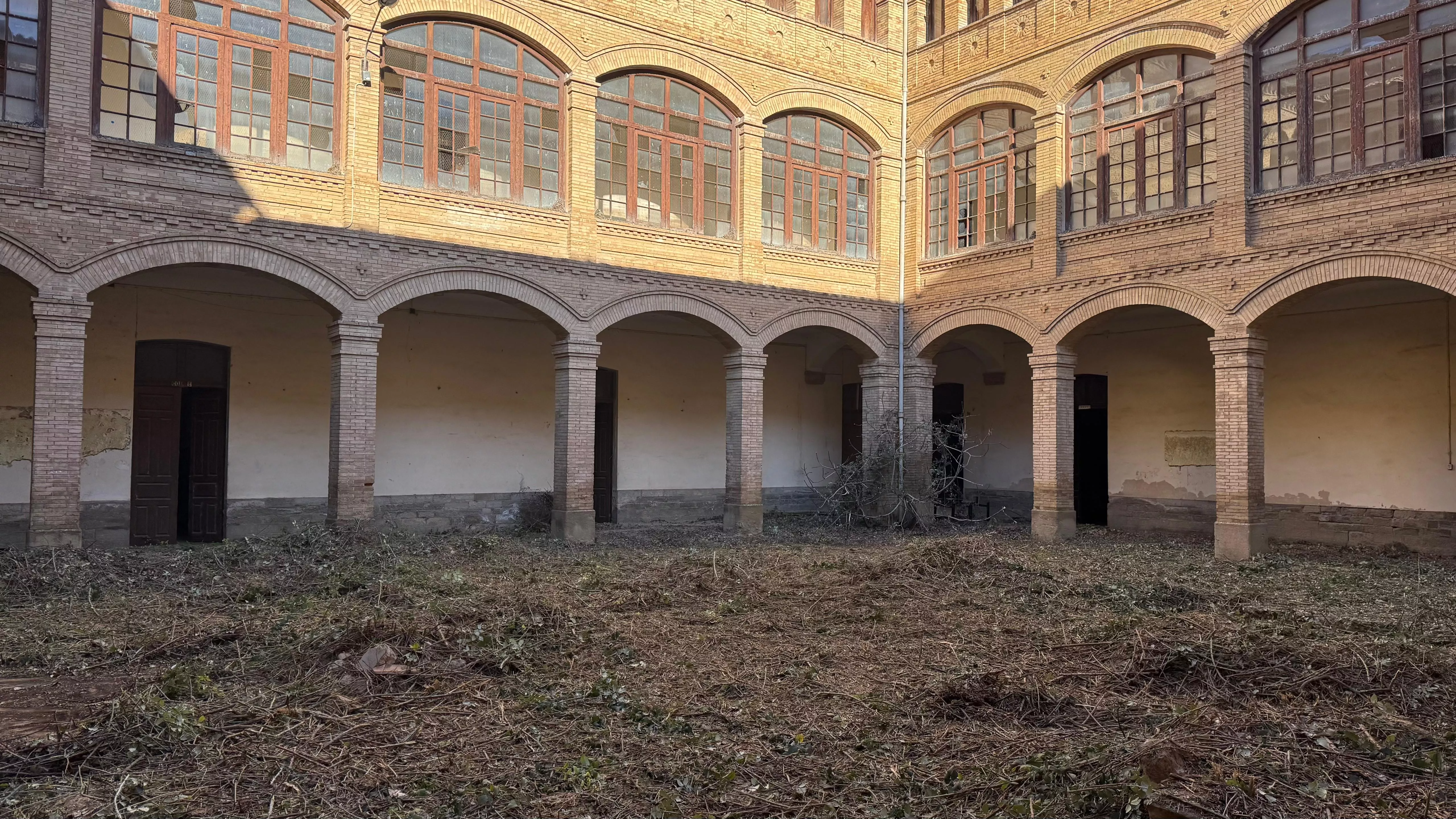Patio del Seminario de Huesca.