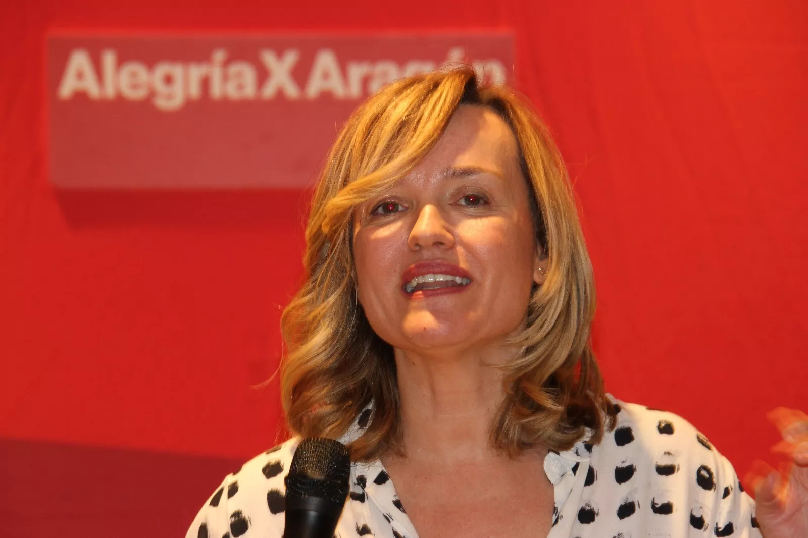 Pilar Alegría en Sariñena. Foto Carlos Neofato