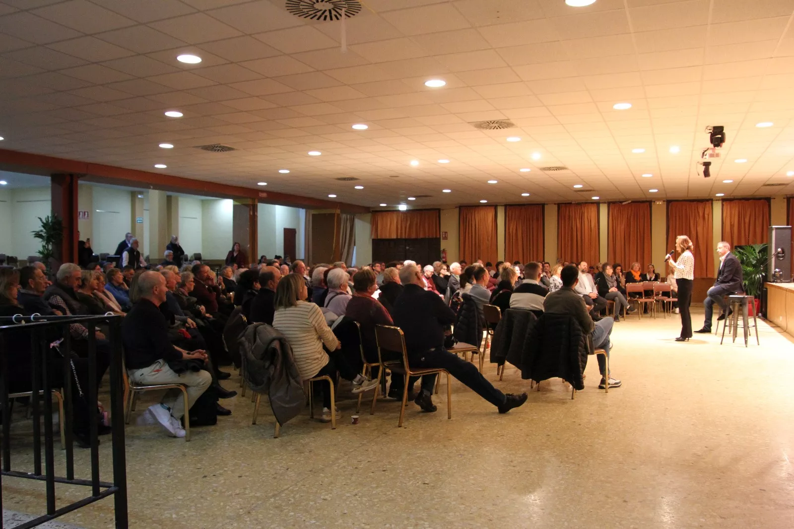 Pilar Alegría en Sariñena. Foto Carlos Neofato
