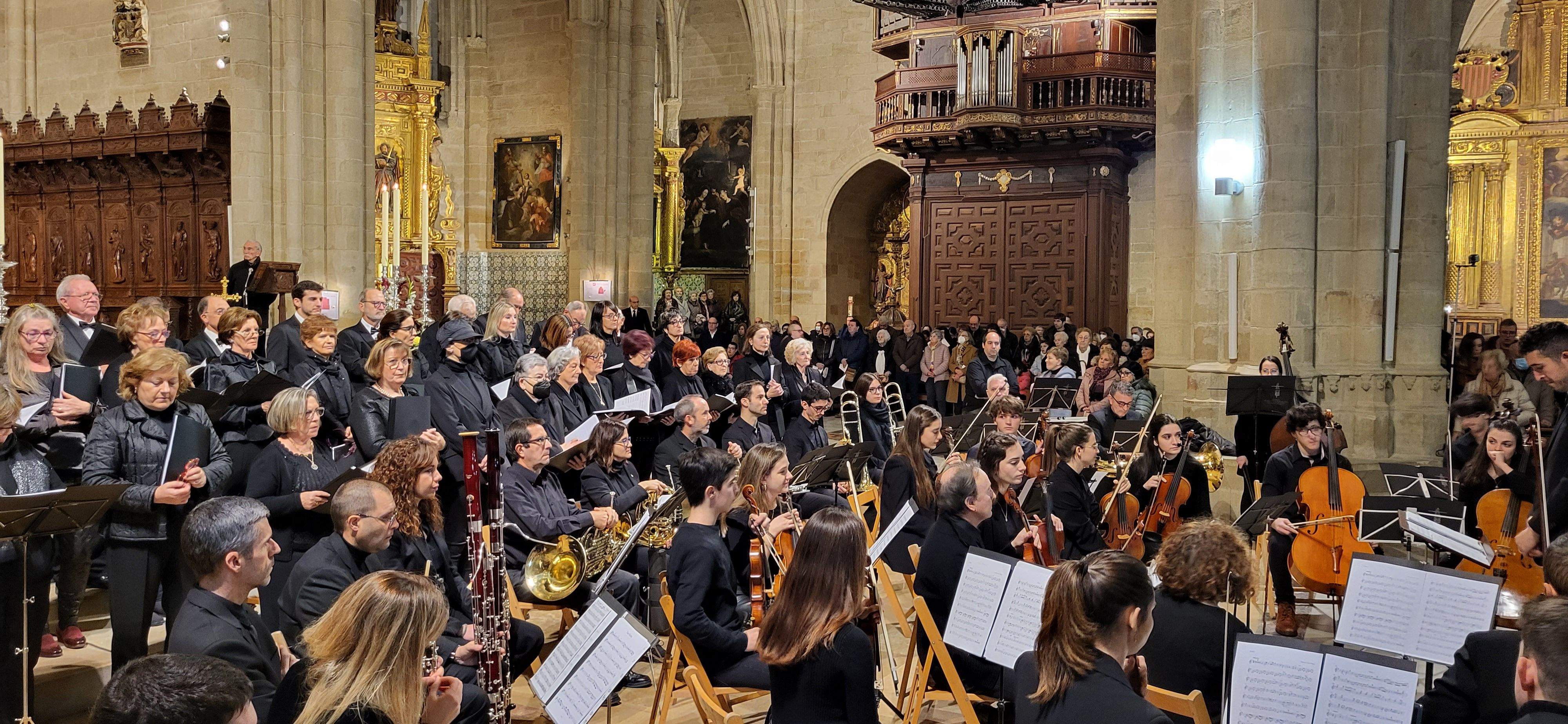 Huesca celebra el Tota Pulchra