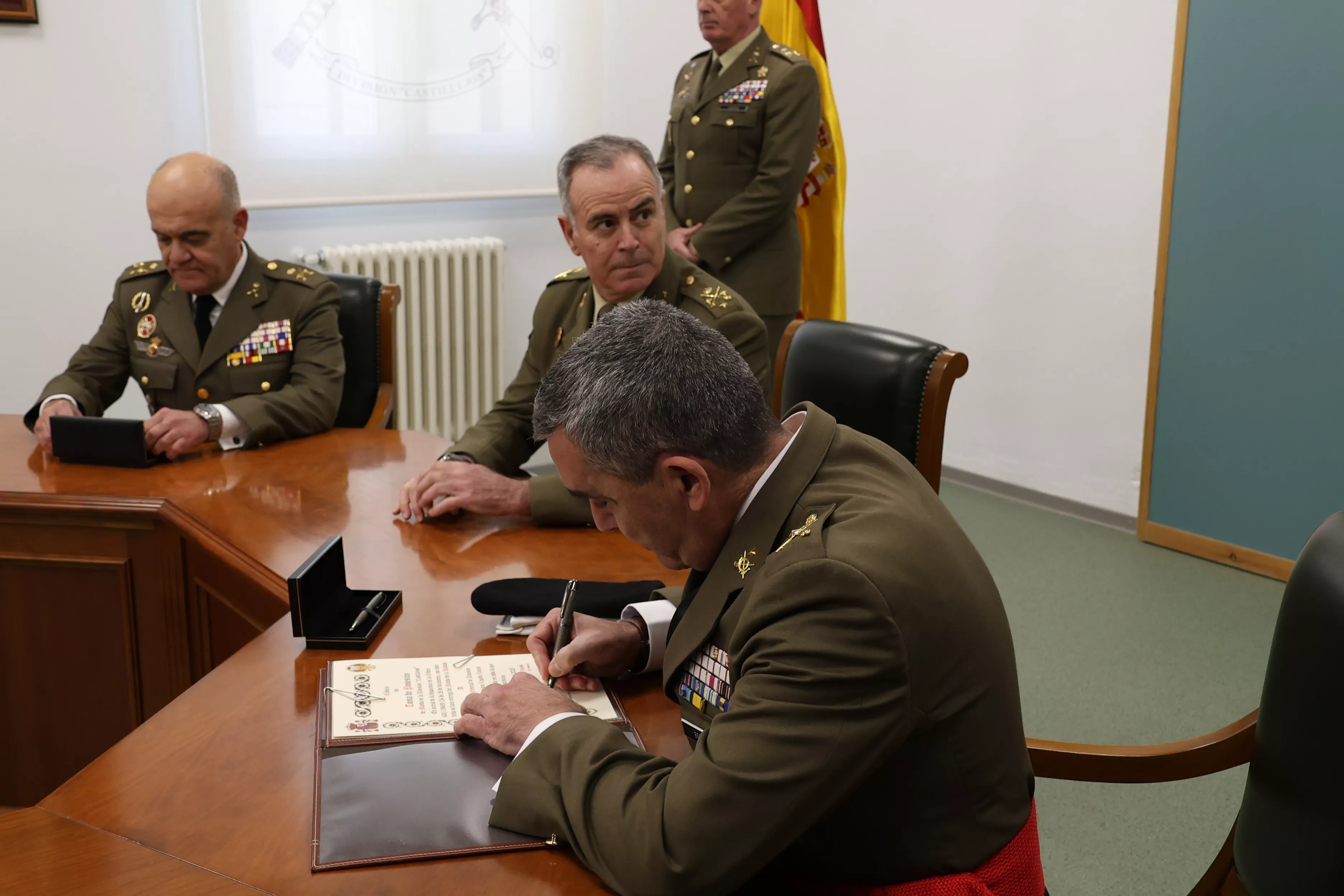 Toma de posesión del general Cepeda como jefe de la División Castillejos. Foto División Castillejos