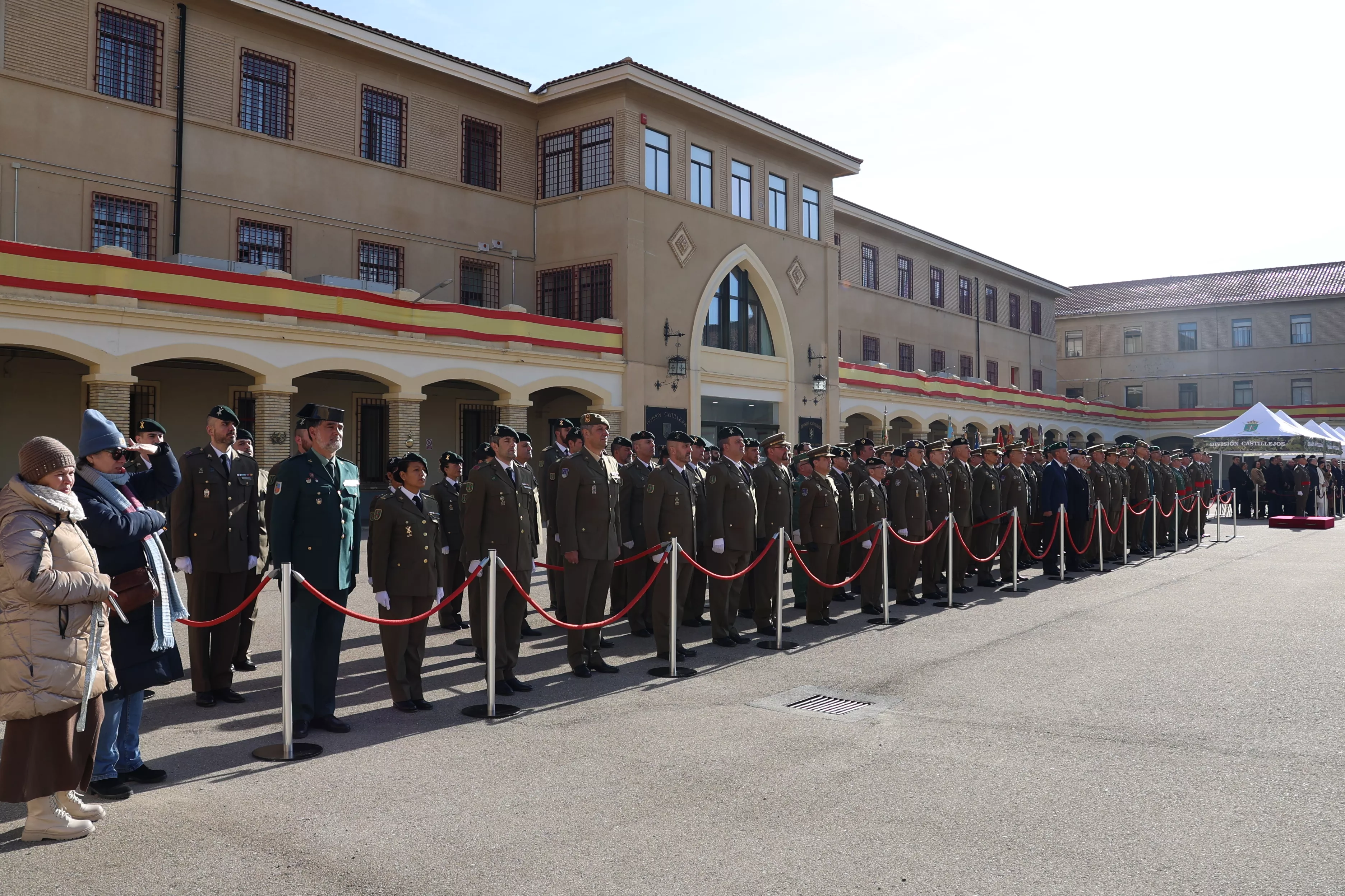 Toma de posesión del general Cepeda como jefe de la División Castillejos. Foto División Castillejos