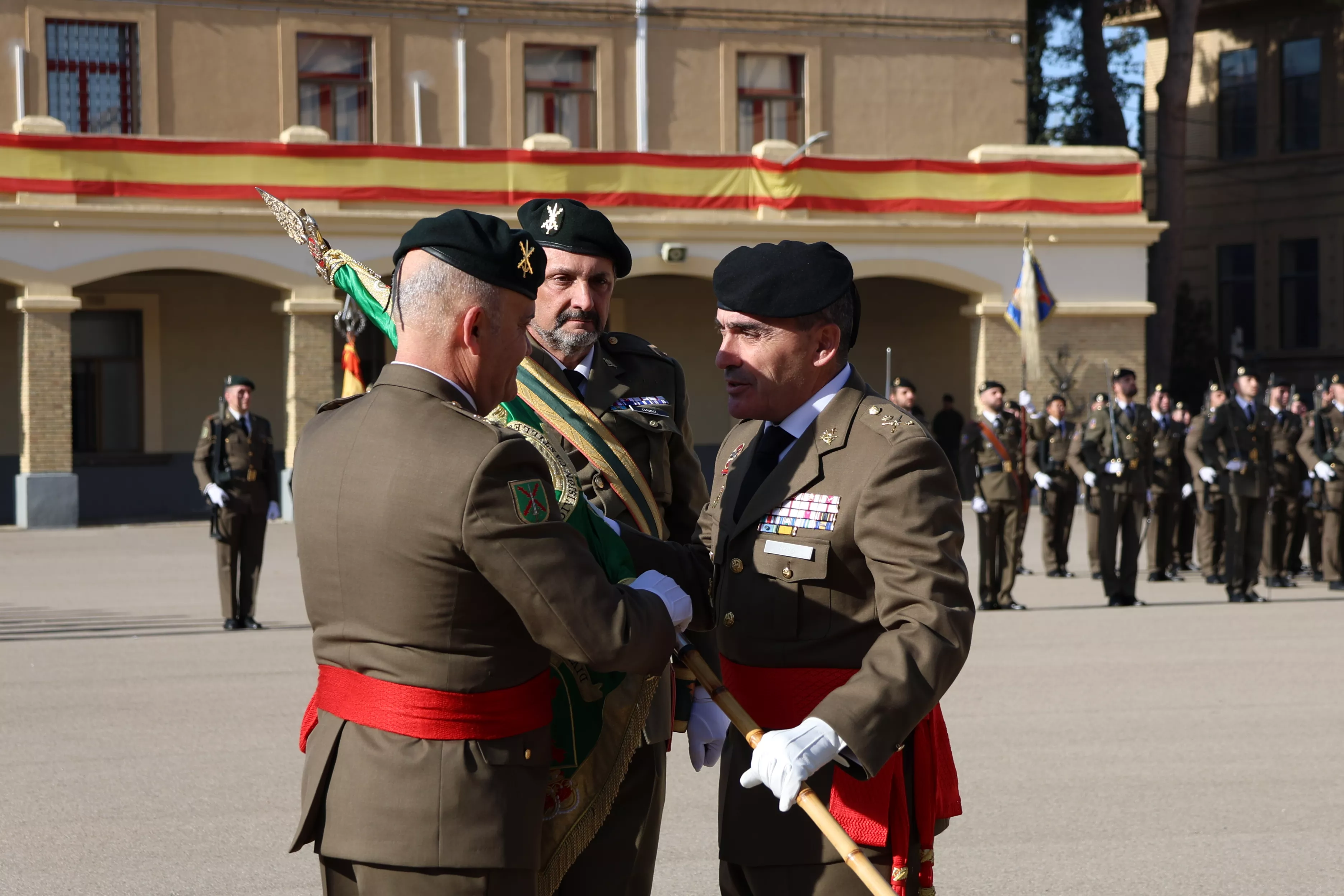 Toma de posesión del general Cepeda como jefe de la División Castillejos. Foto División Castillejos