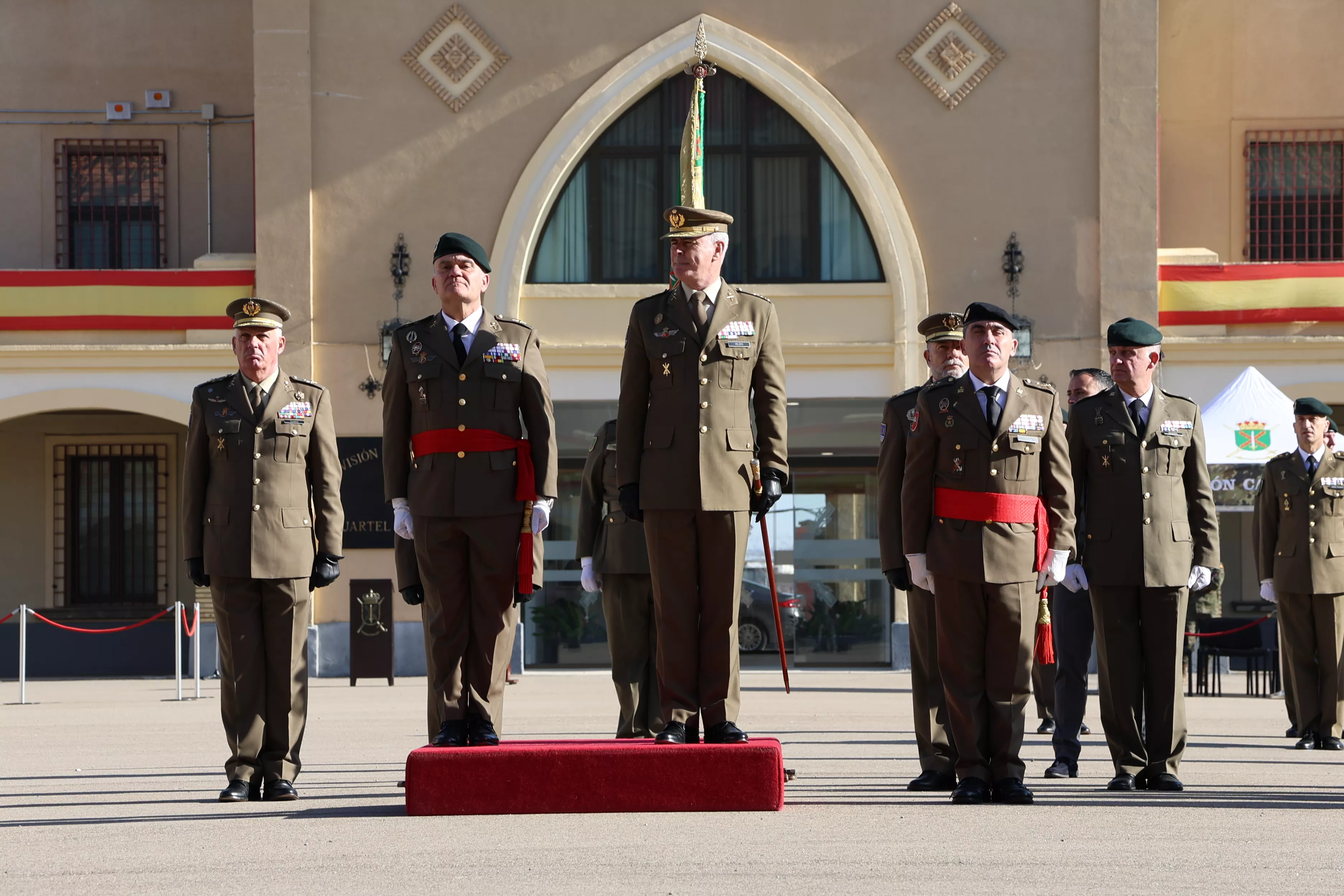 Toma de posesión del general Cepeda como jefe de la División Castillejos. Foto División Castillejos