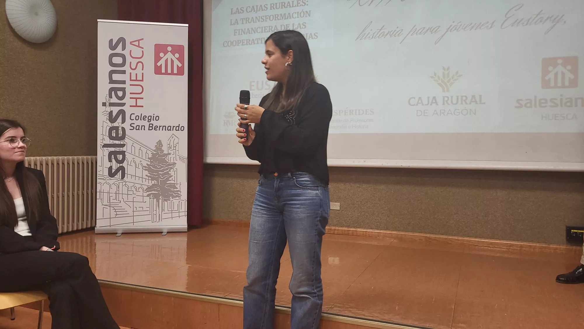 Entrega del tercer premio de Eustory a Salesianos de Huesca