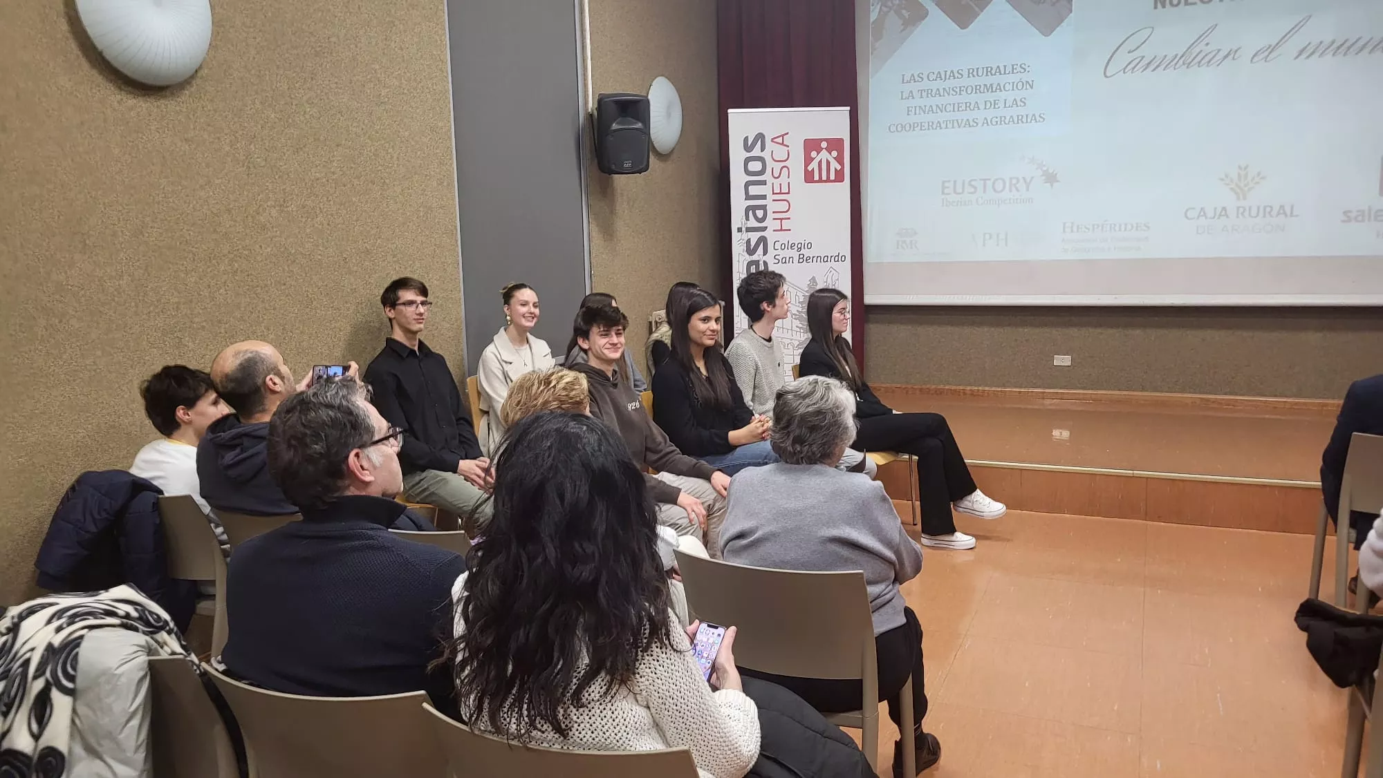 Entrega del tercer premio de Eustory a Salesianos de Huesca