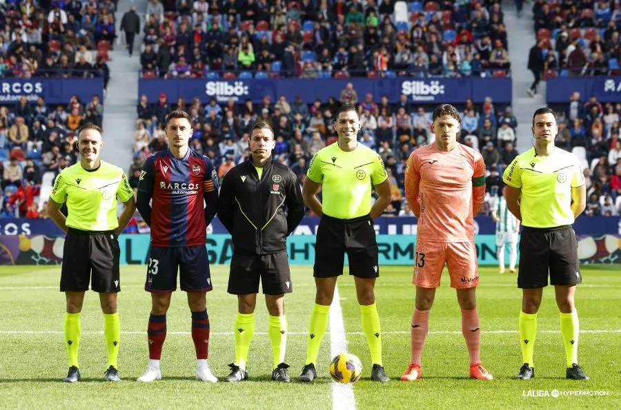 Salvador Lax Franco, en el último partido que ha dirigido esta temporada. Foto: LaLiga