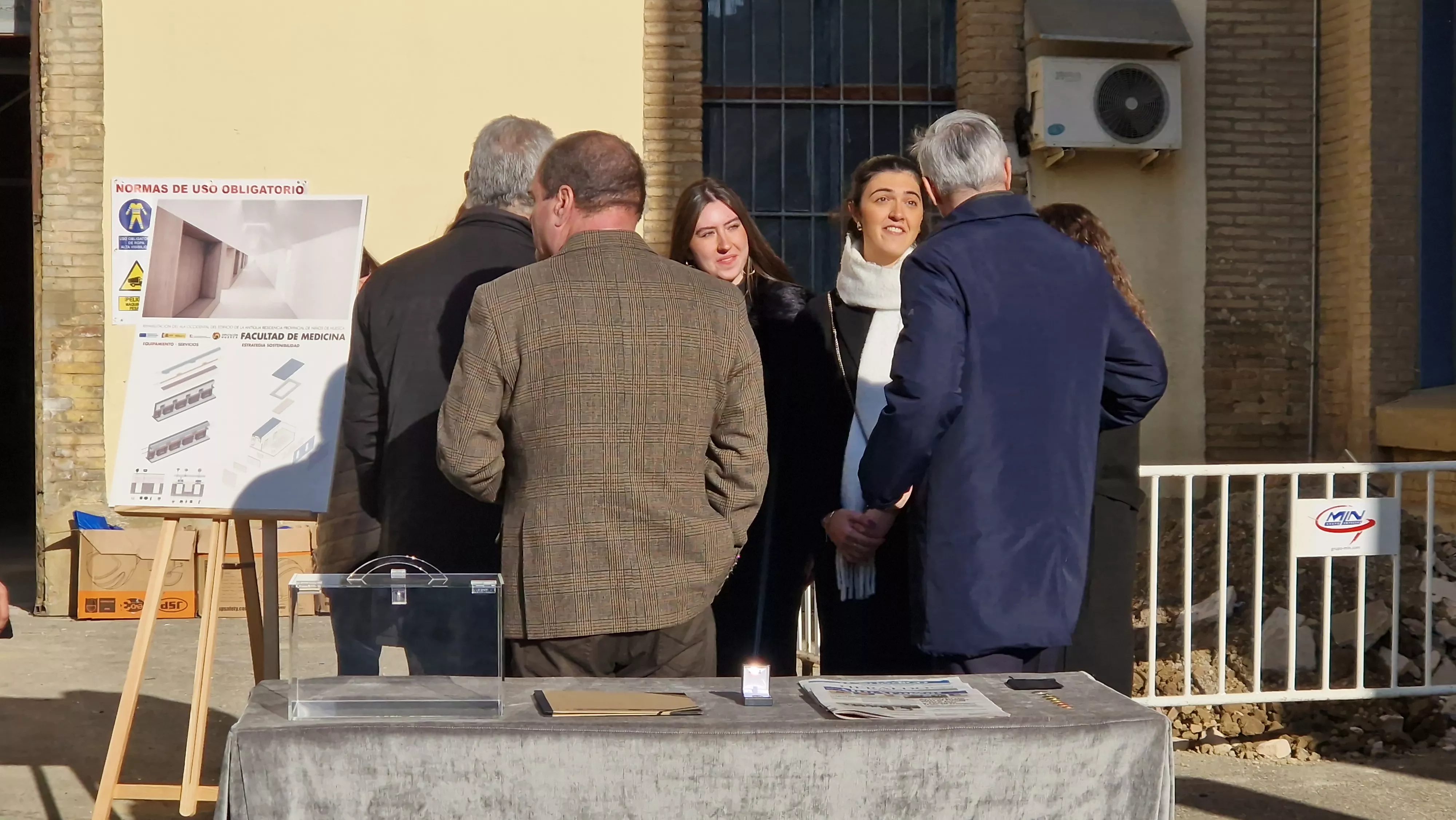 Primera piedra de la Facultad de Medicina de Huesca. Foto Myriam Martínez 