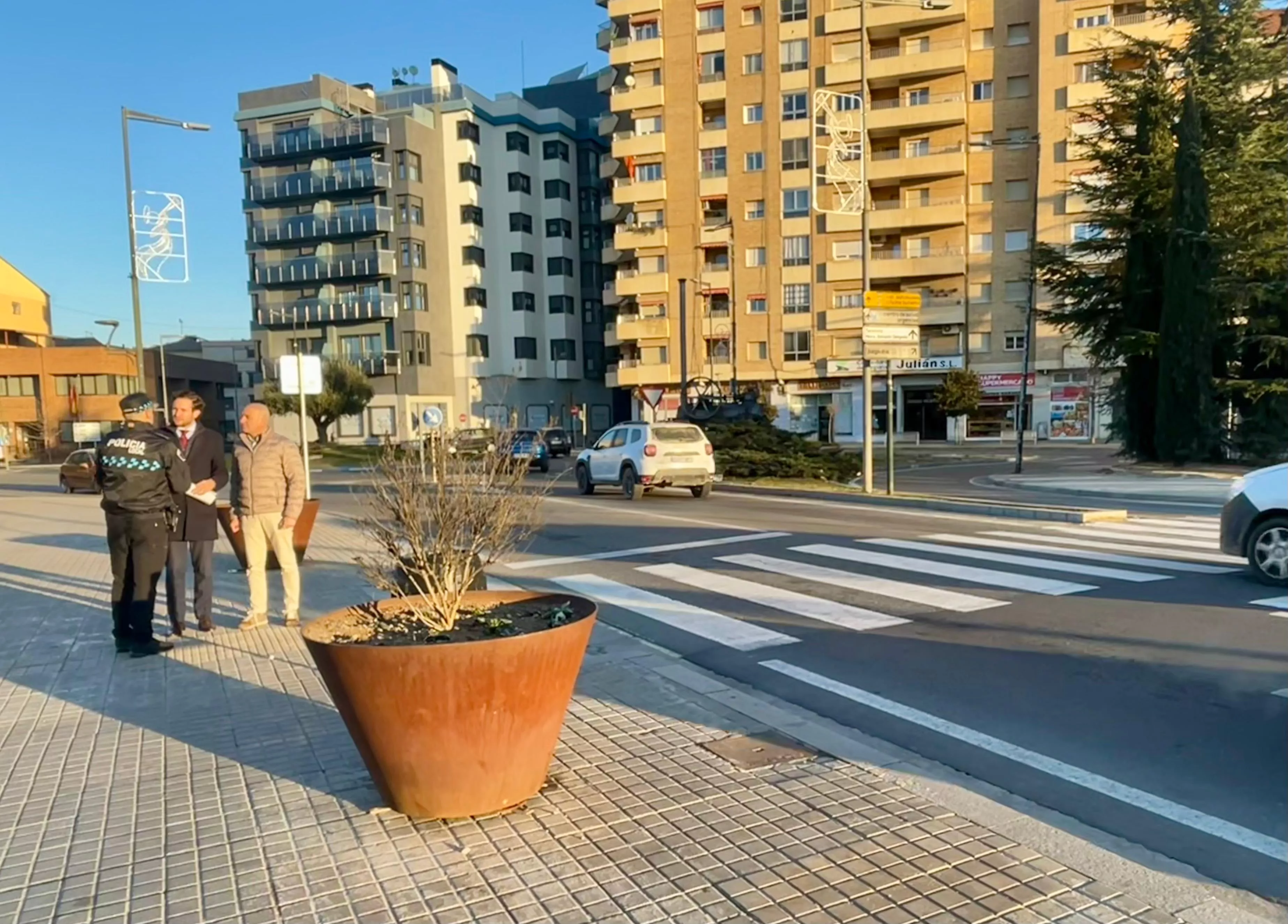 Monzón pone en marcha la campaña ‘Peatones seguros’.